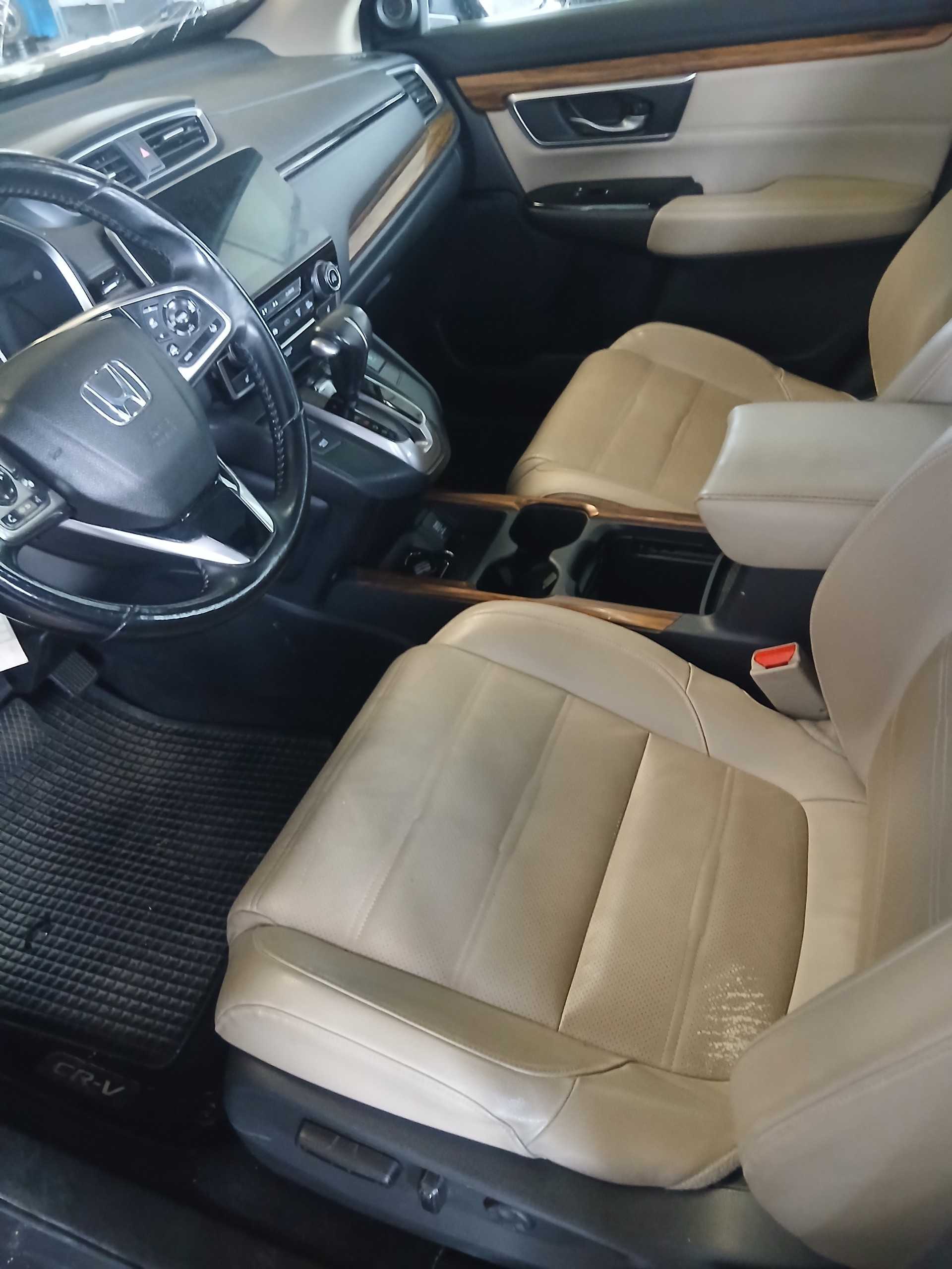 HONDA CR-V 1.5 i-VTEC Executive 4WD Automatic-image-9