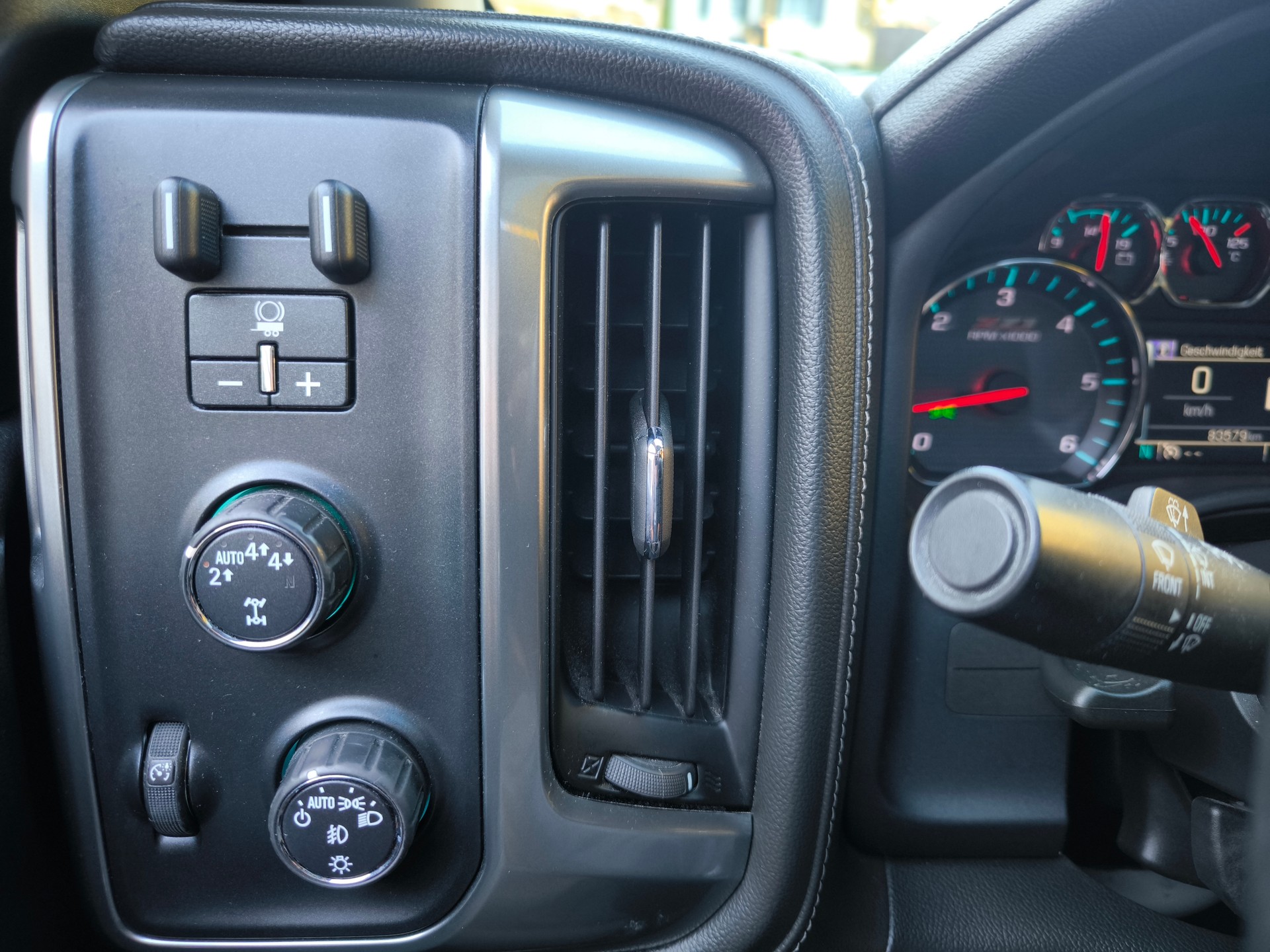 CHEVROLET Silverado 1500 Crew Cab 5.3 AWD-image-21