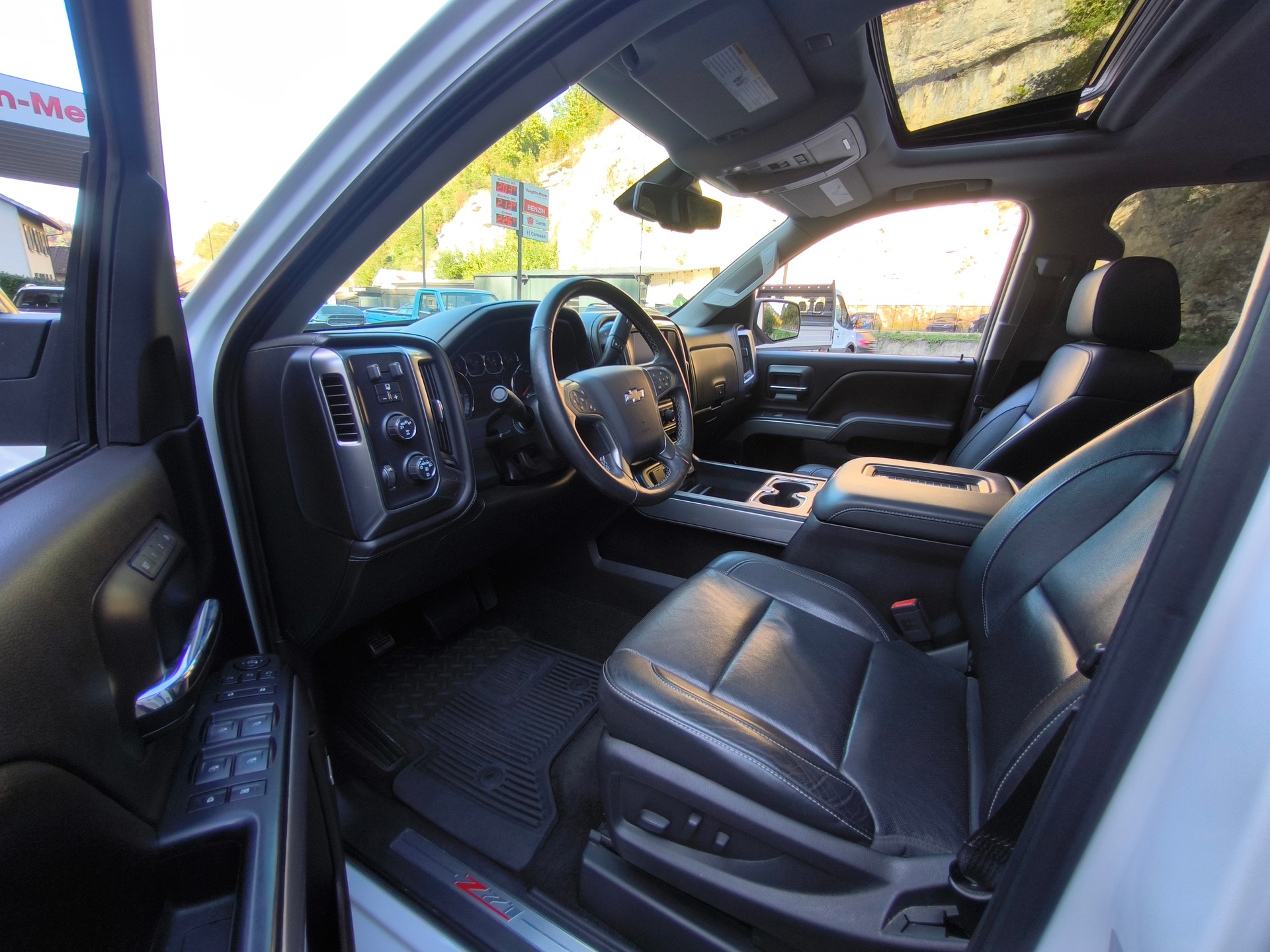 CHEVROLET Silverado 1500 Crew Cab 5.3 AWD-image-19