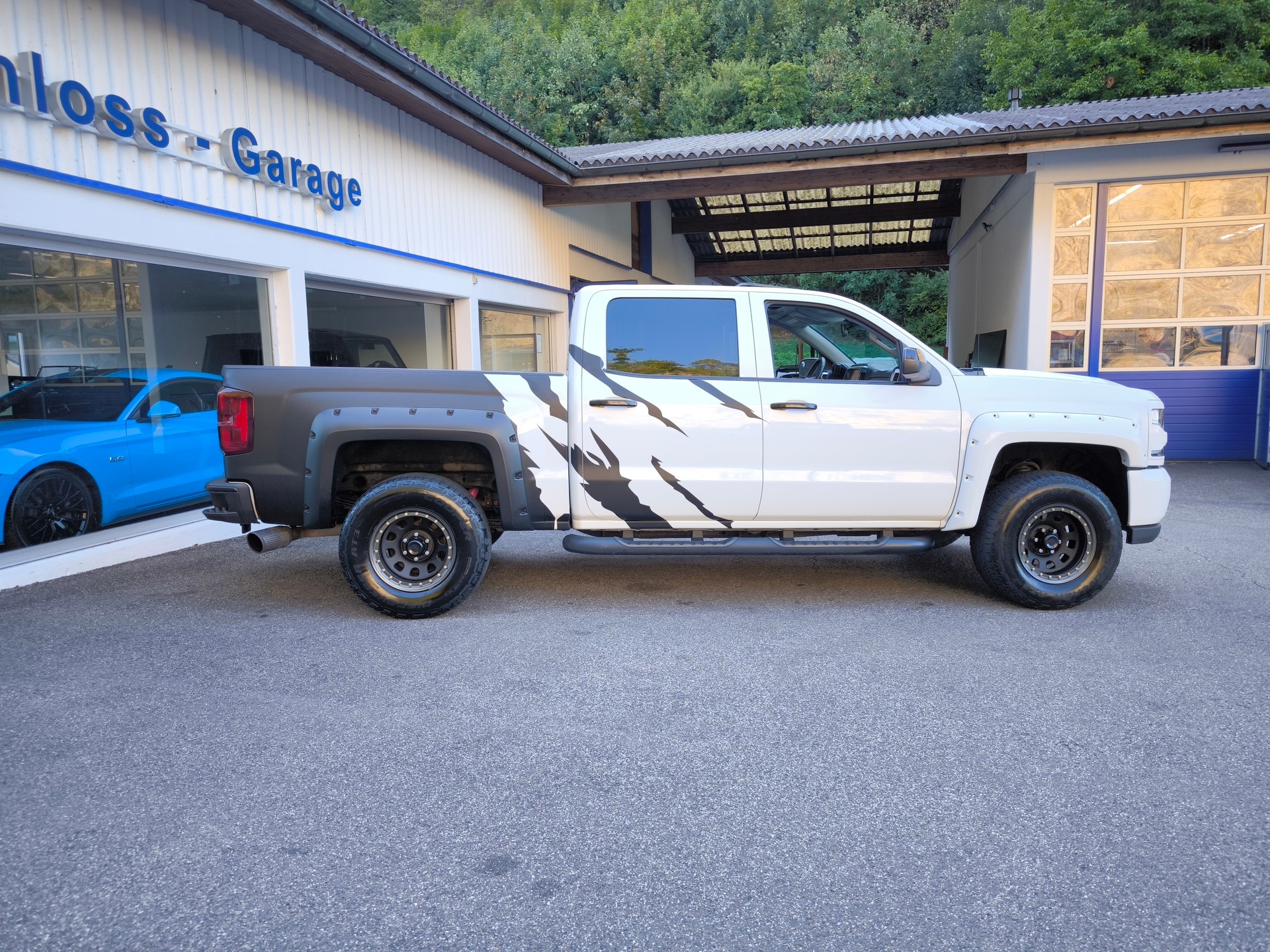 CHEVROLET Silverado 1500 Crew Cab 5.3 AWD-image-16