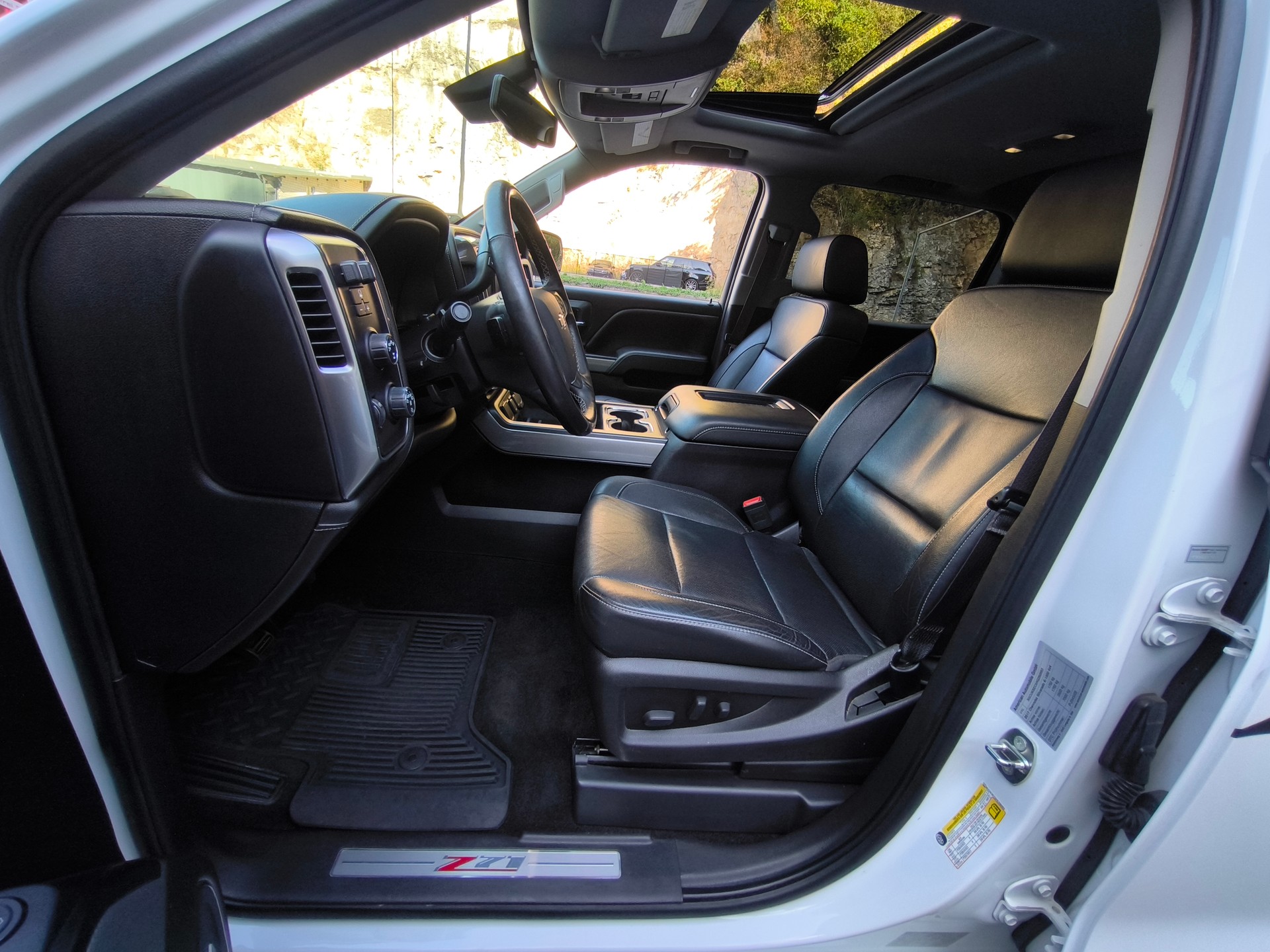 CHEVROLET Silverado 1500 Crew Cab 5.3 AWD-image-18