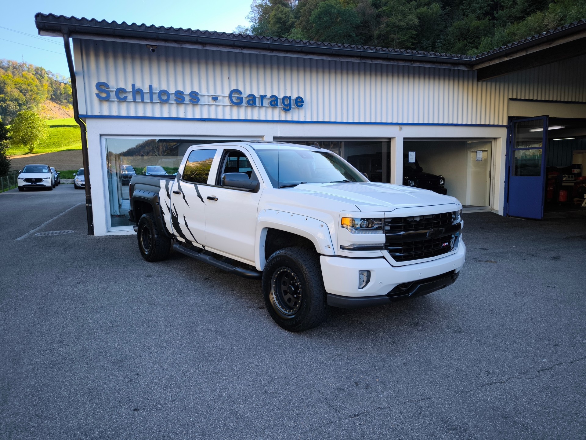 CHEVROLET Silverado 1500 Crew Cab 5.3 AWD-image-0