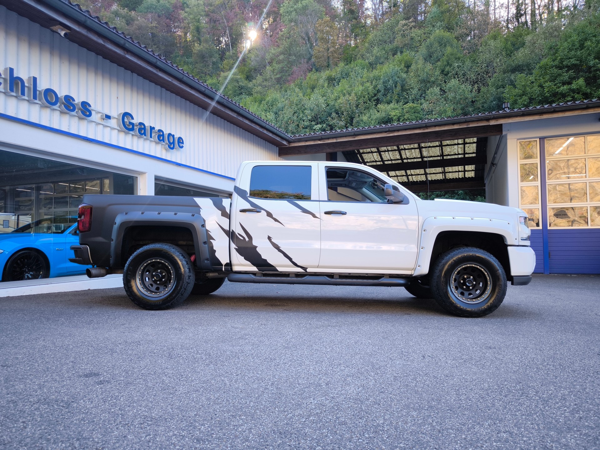 CHEVROLET Silverado 1500 Crew Cab 5.3 AWD-image-17
