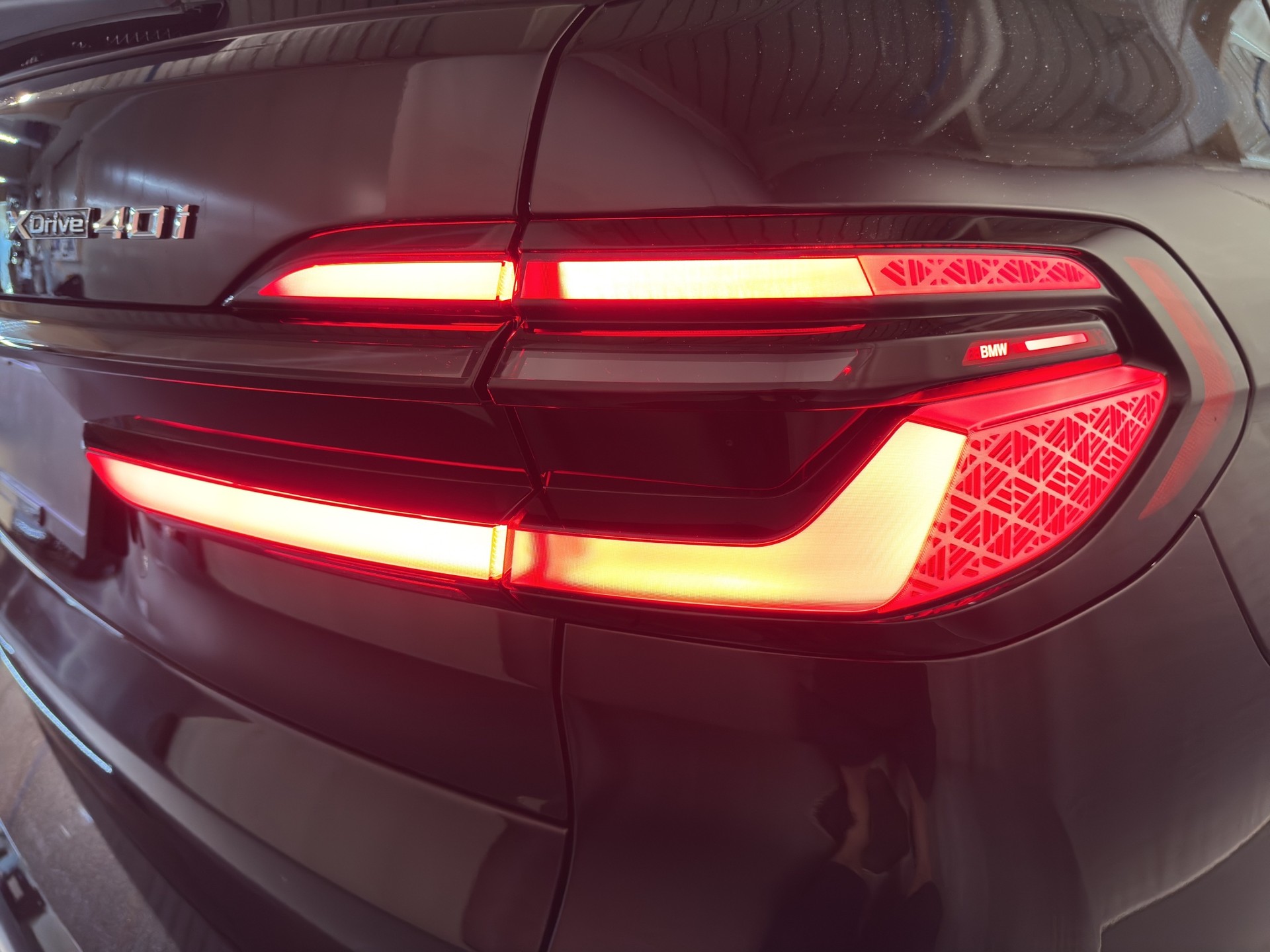 BMW X7 40i xDrive SAG-image-5