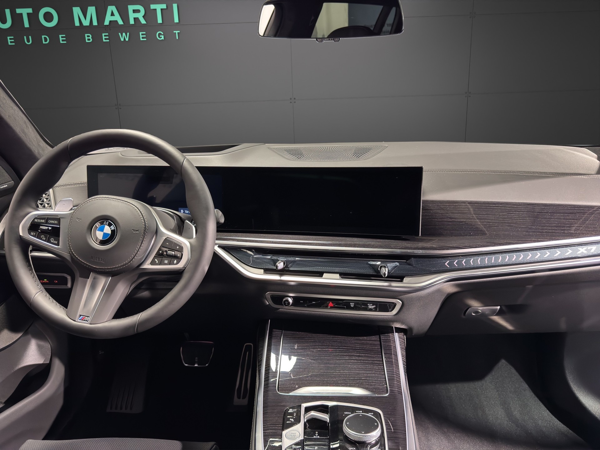 BMW X7 40i xDrive SAG-image-9