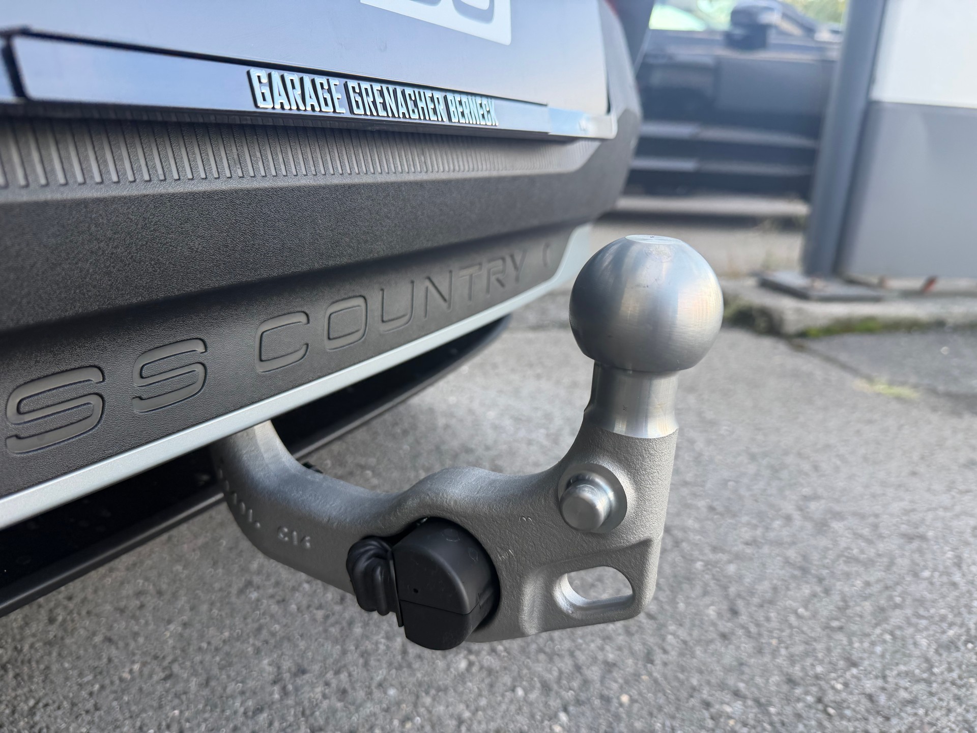 VOLVO EX30 Cross Country E60 Twin Performance AWD-image-18