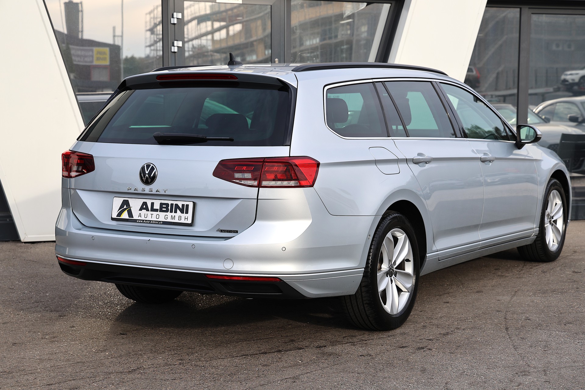 VW Passat Variant 2.0 TDI 200 Business DSG 4m-showroom-element-3