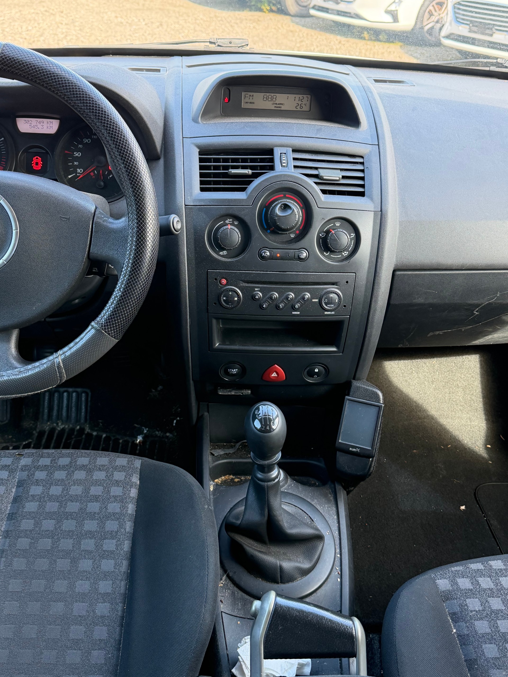 RENAULT Mégane Break 1.5 dCi Expression-image-4