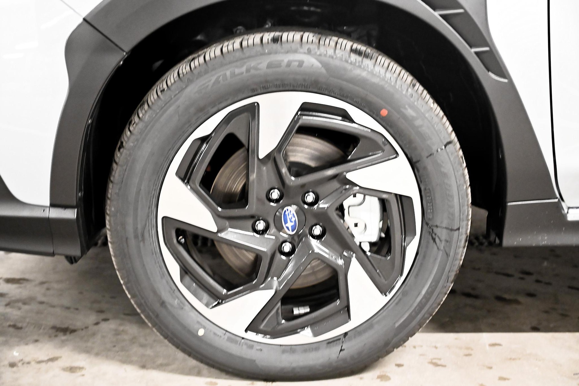 SUBARU Crosstrek 2.0i e-Boxer Luxury-image-14