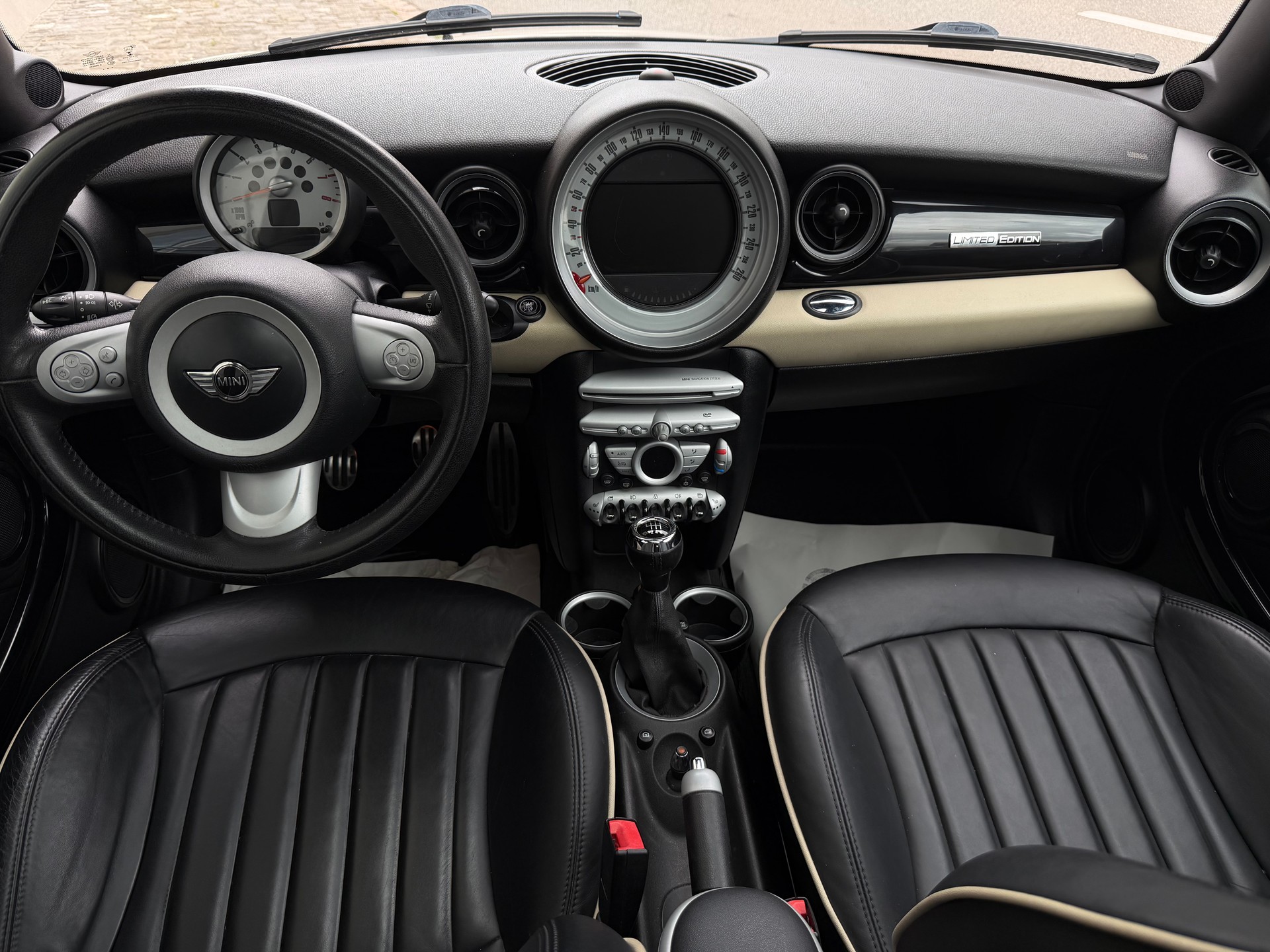 MINI Clubman Cooper S | 175PS | Frisch MFK 2026 | Leder | Panorama Glas. | Xenon | Navigation | Bluetooth-image-10