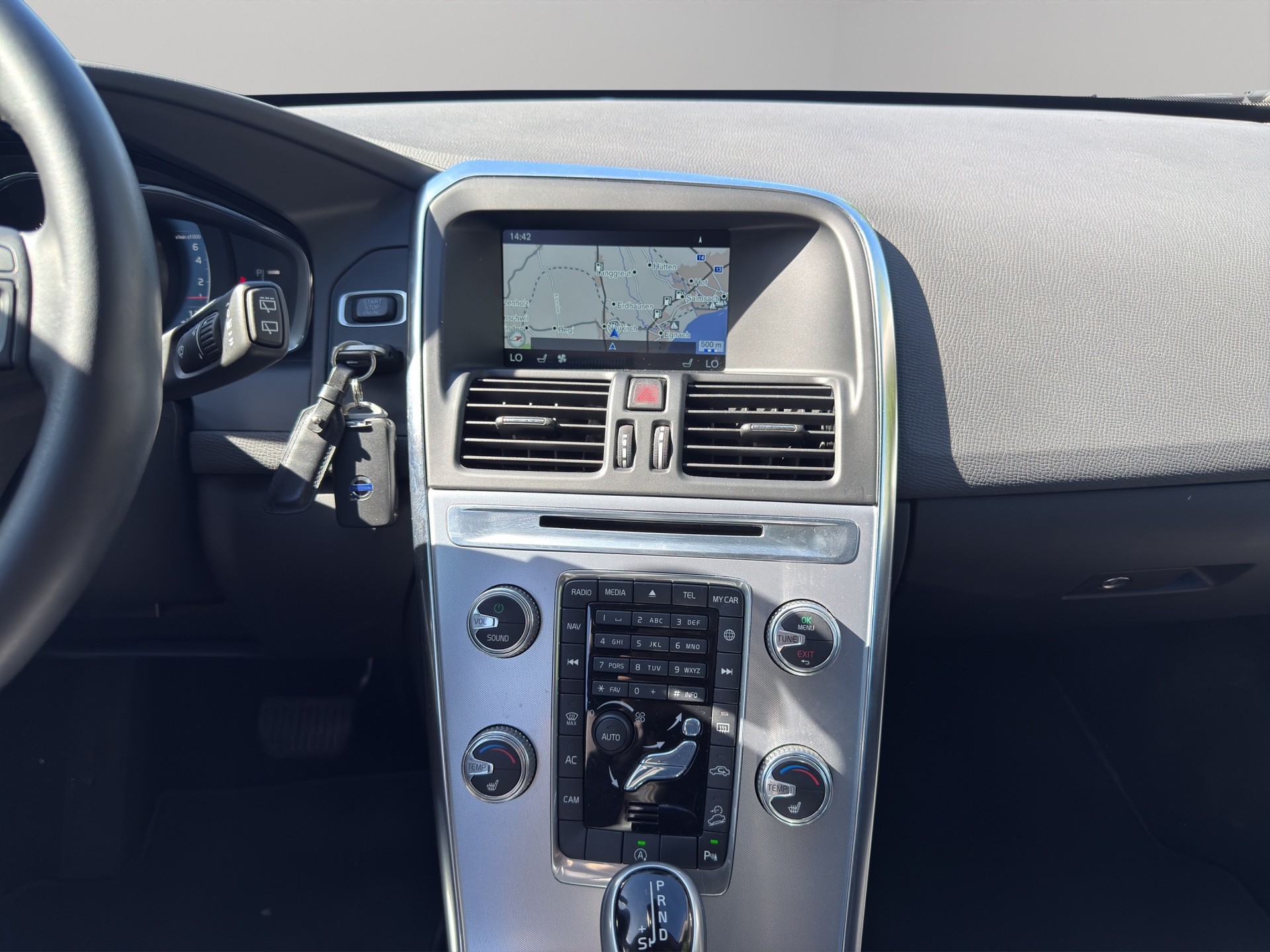 VOLVO XC60 T5 AWD Summum Geartronic-image-20