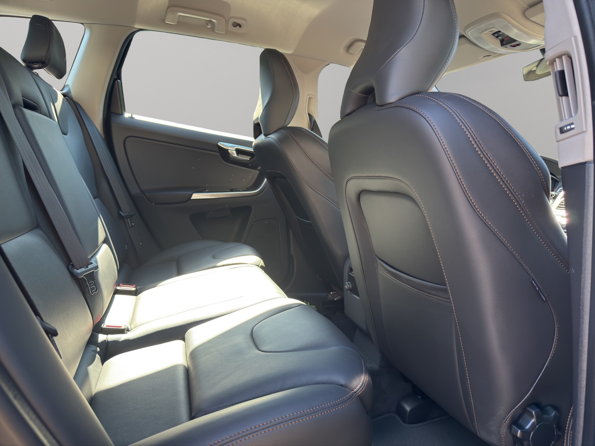 VOLVO XC60 T5 AWD Summum Geartronic-image-22