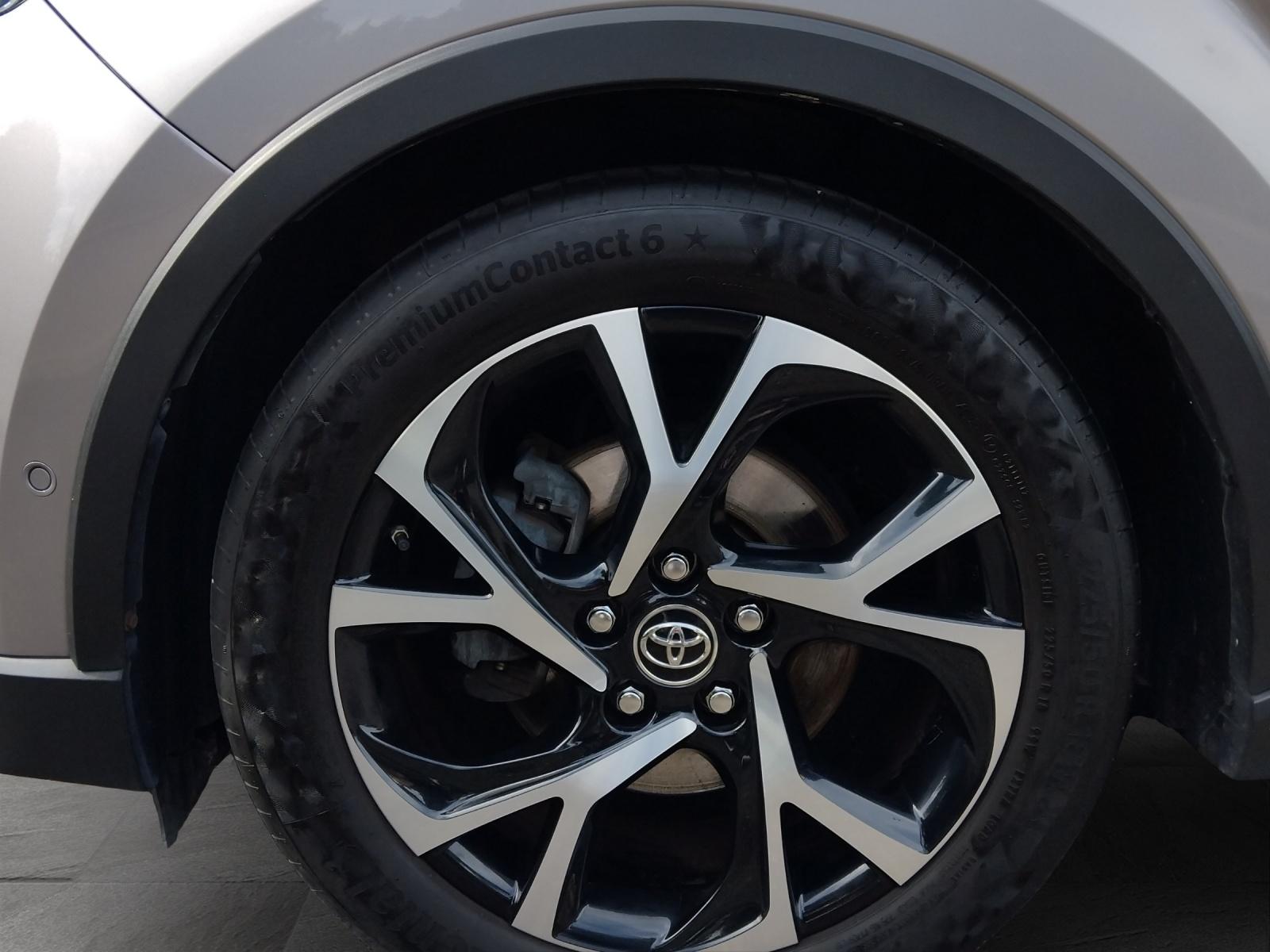TOYOTA C-HR 1.8 VVTi HSD Style-image-13