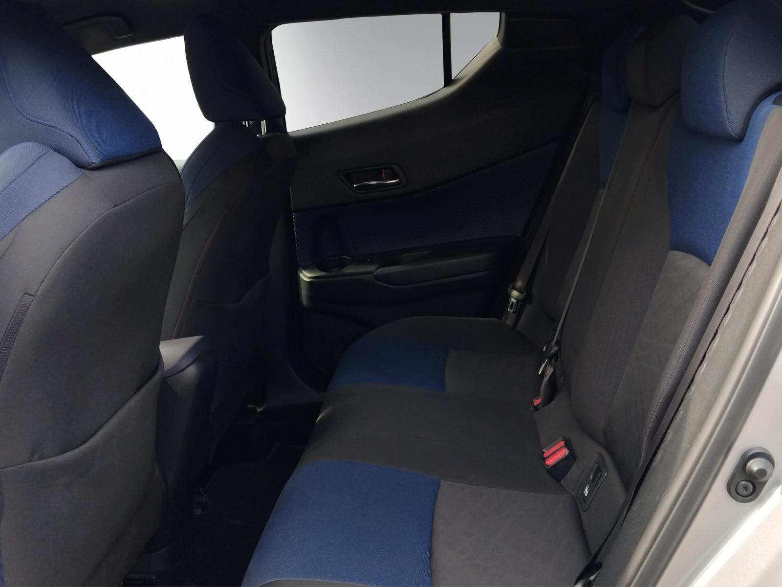 TOYOTA C-HR 1.8 VVTi HSD Style-image-7