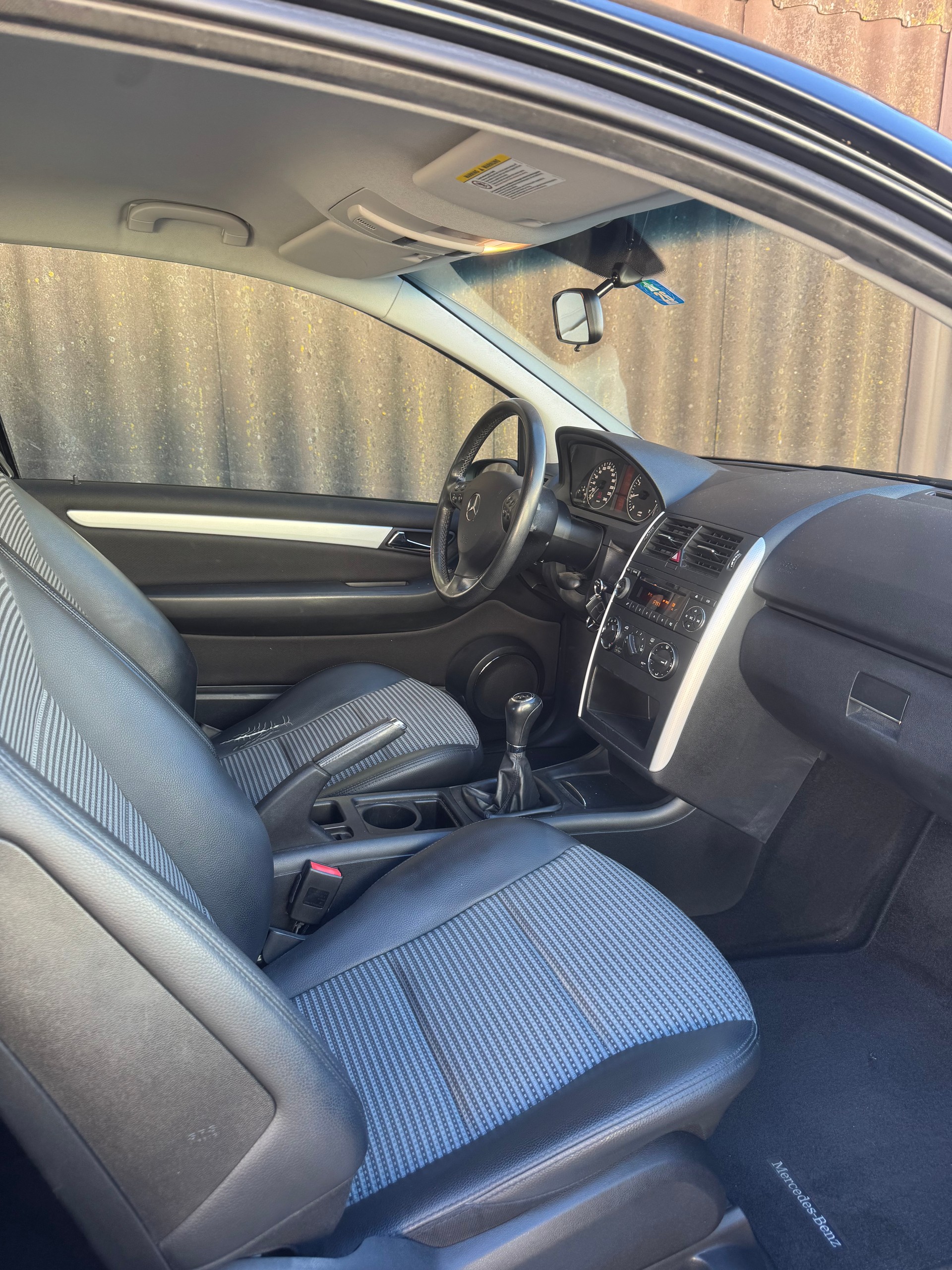 MERCEDES-BENZ A 150 Classic-image-9