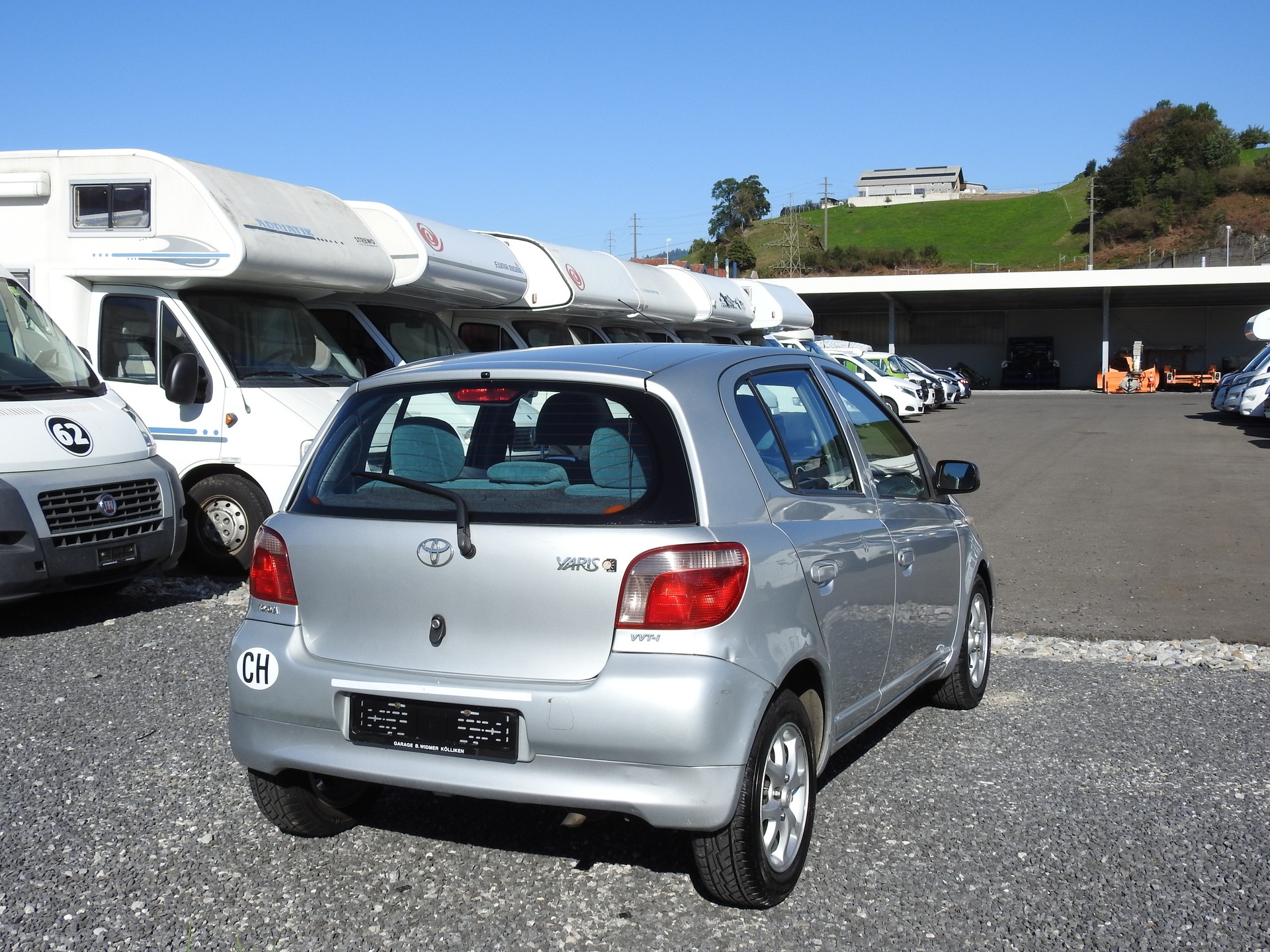 TOYOTA Yaris 1.3 Linea Sol-image-5