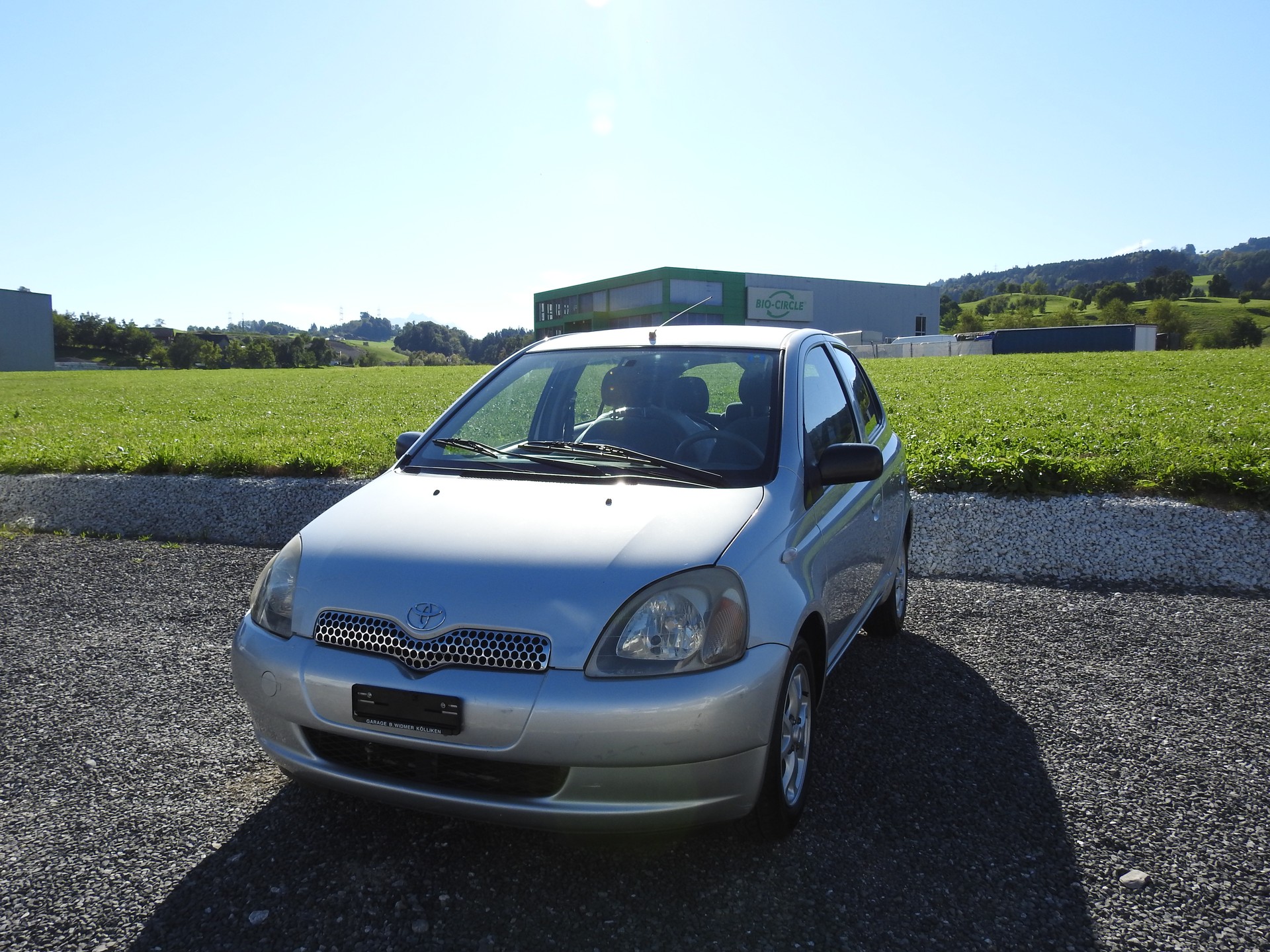 TOYOTA Yaris 1.3 Linea Sol-image-0