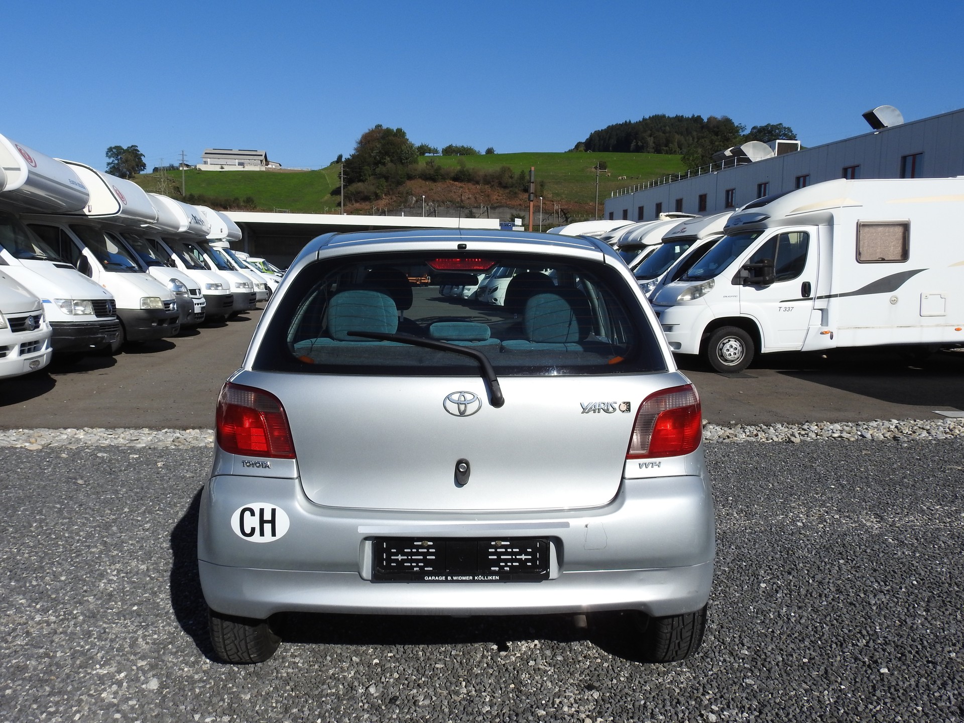 TOYOTA Yaris 1.3 Linea Sol-image-4