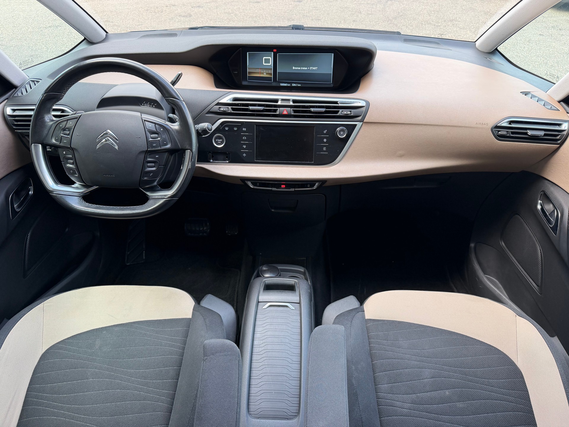 CITROEN Grand C4 Picasso 1.6 e-HDi Attraction EGS6-image-8