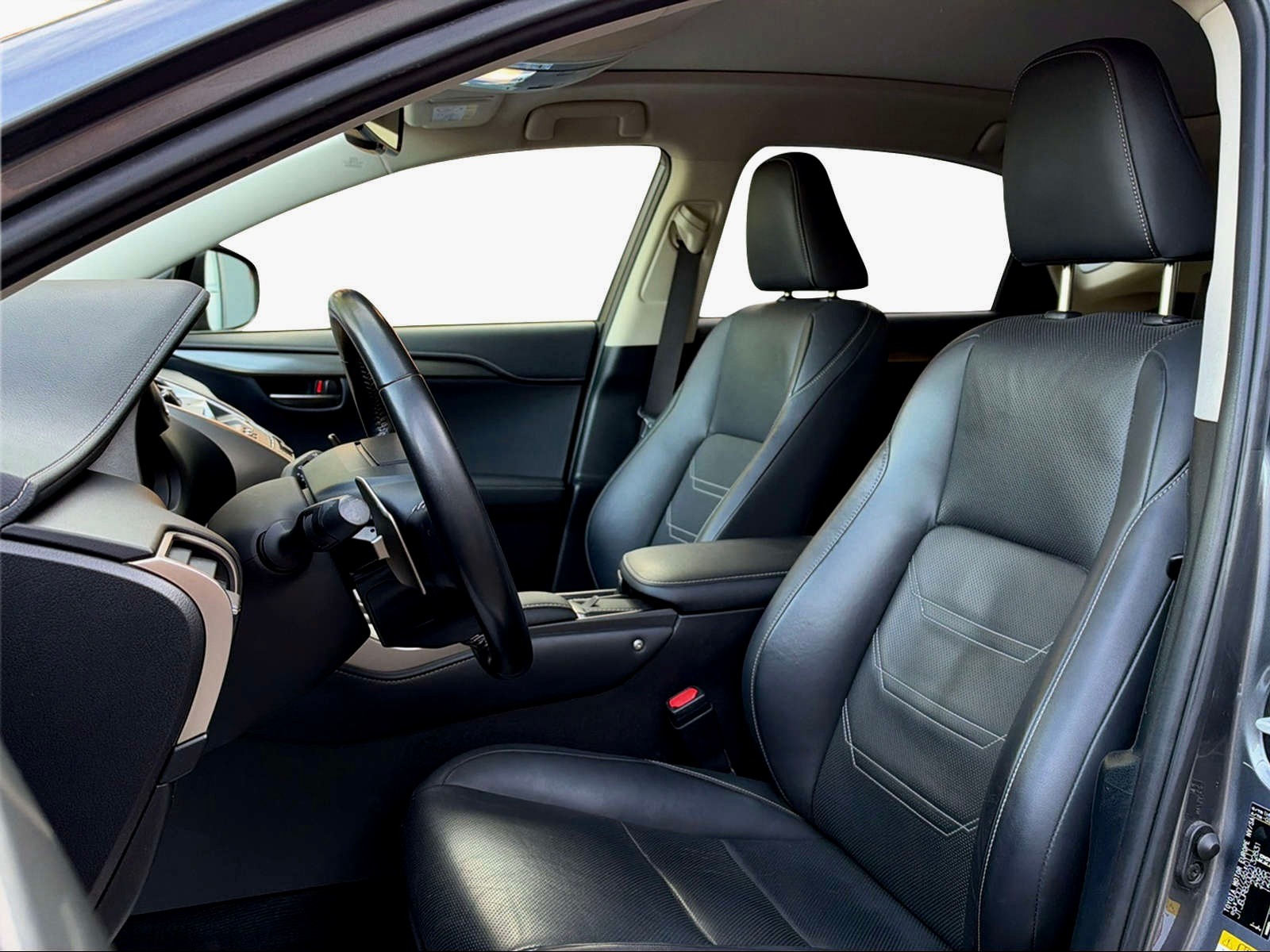LEXUS NX 300h Excellence E-Four Automatic-image-8