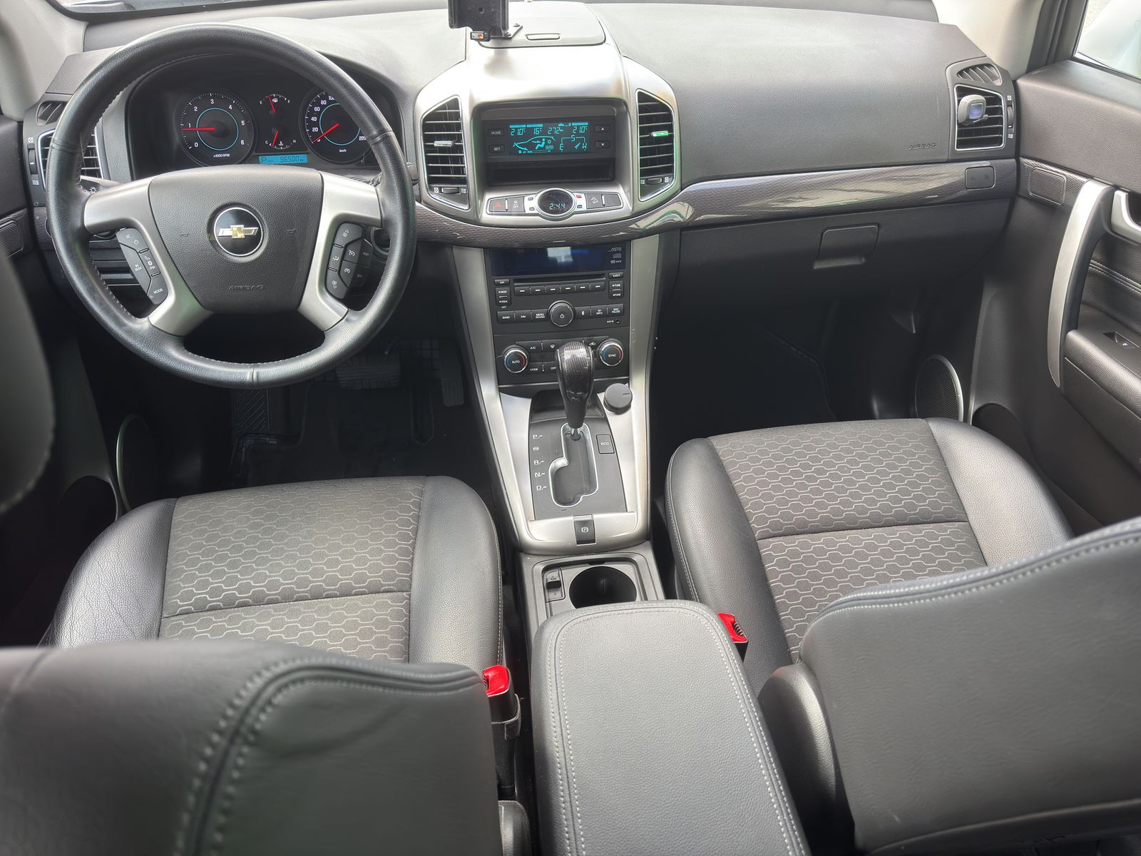 CHEVROLET Captiva 2.2 VCDi LTZ 4WD Automatic-image-5