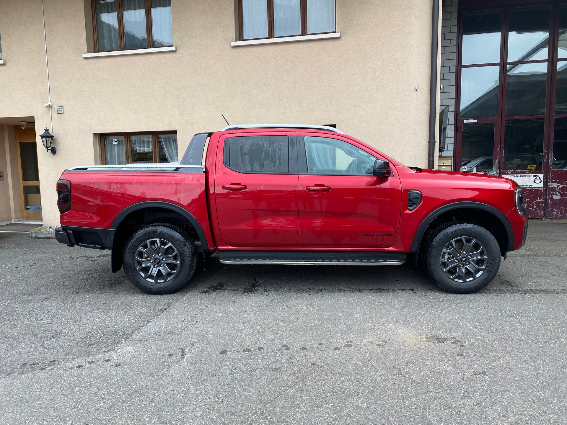 FORD Ranger Wildtrak 2.0 Eco Blue e-4WD Automat-image-11