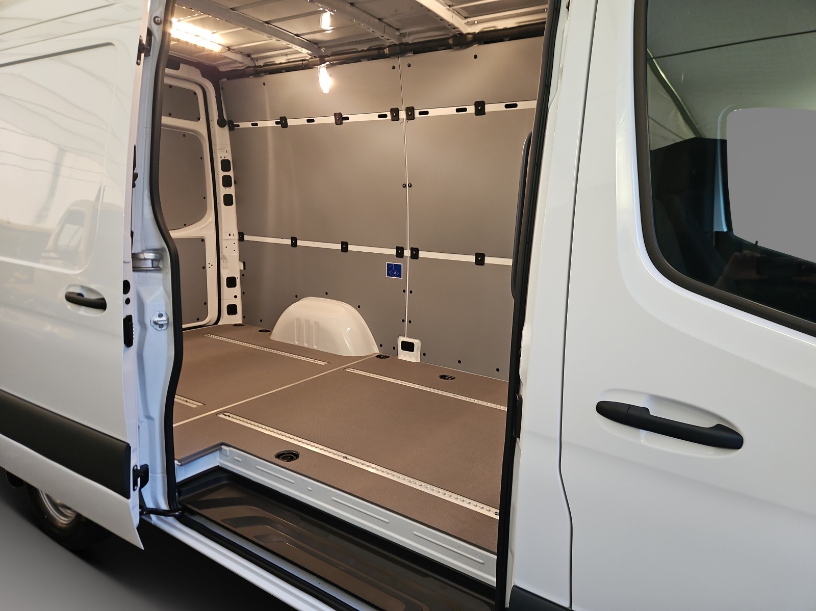 MERCEDES-BENZ Sprinter 315 CDI Standard 9G-TRONIC-image-2