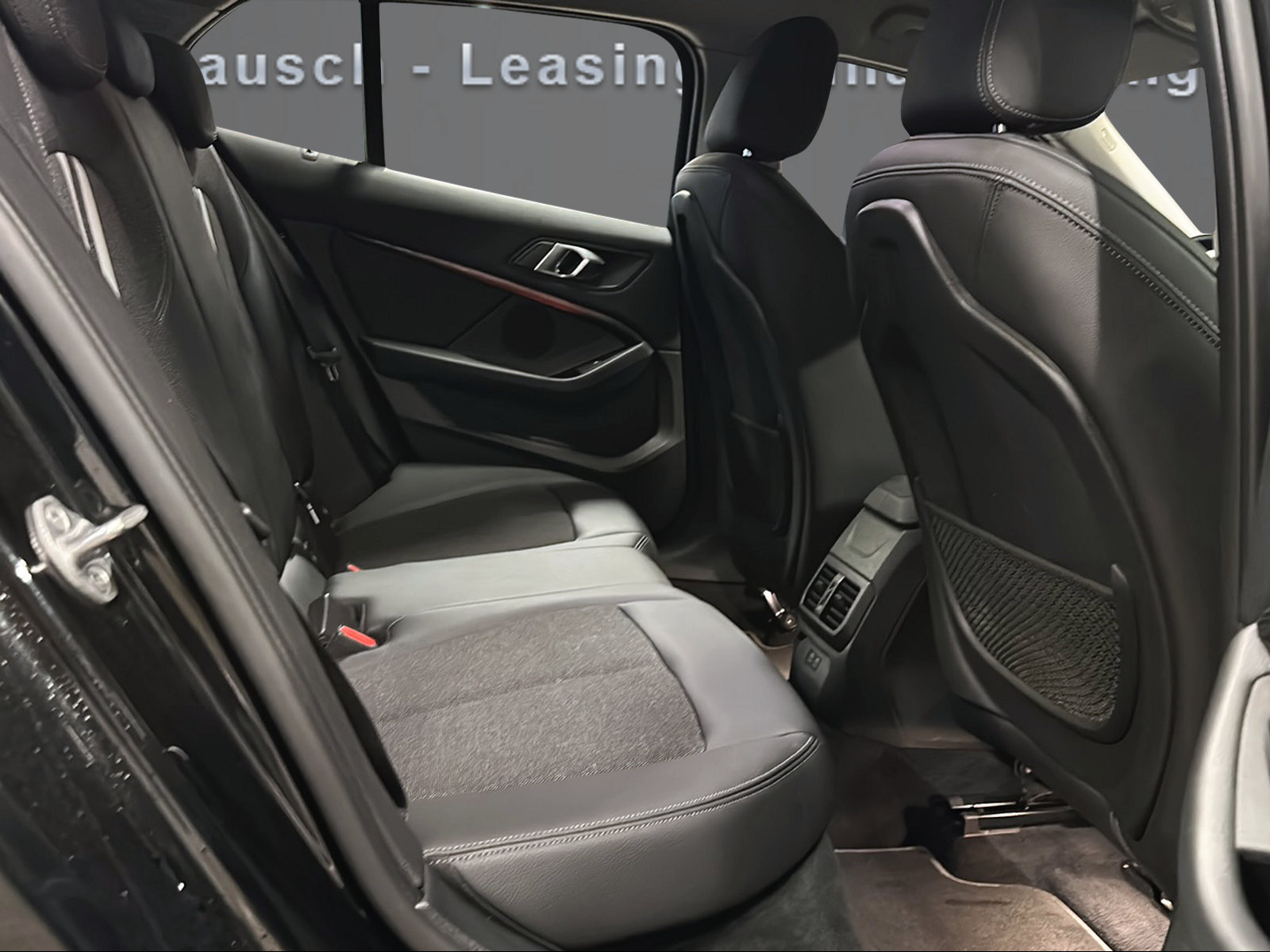 BMW 120d xDrive Steptronic Sport Line-image-12