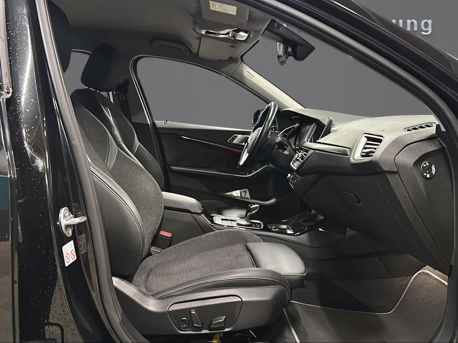 BMW 120d xDrive Steptronic Sport Line-image-10