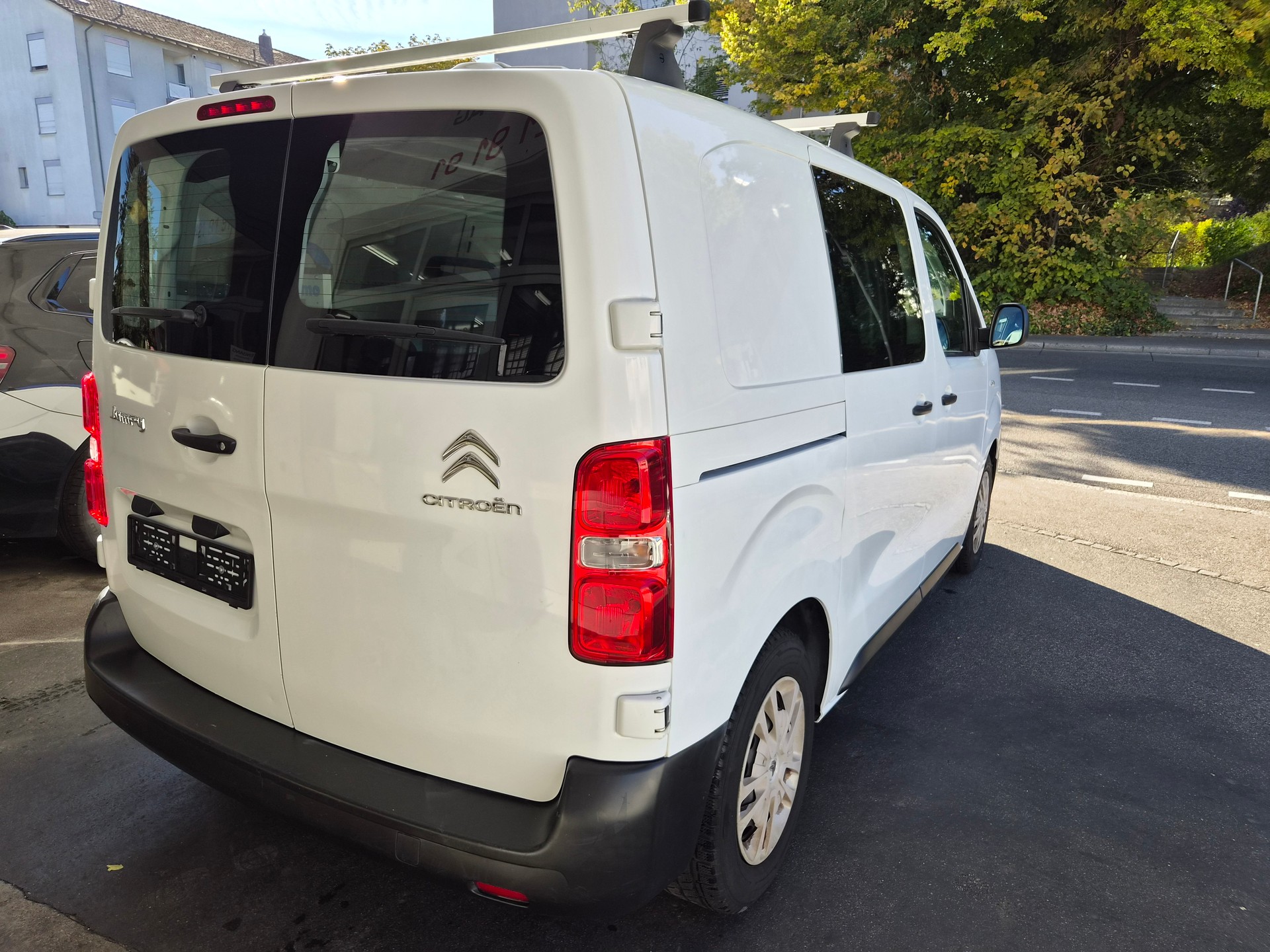 CITROEN Jumpy 1.6 BlueHDi 95 XS Attraction-image-4