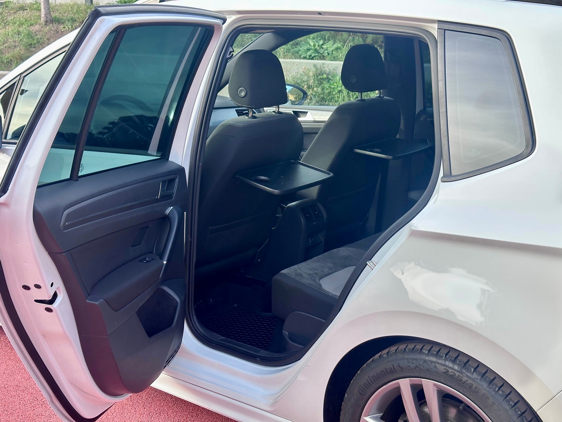 VW Golf Sportsvan 1.4 TSI Allstar R-Line DSG-image-10