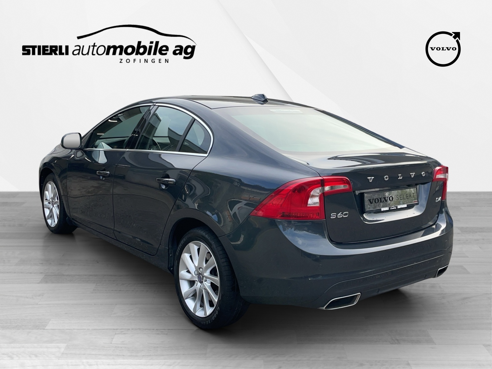 VOLVO S60 2.0 D4 Summum S/S-image-6