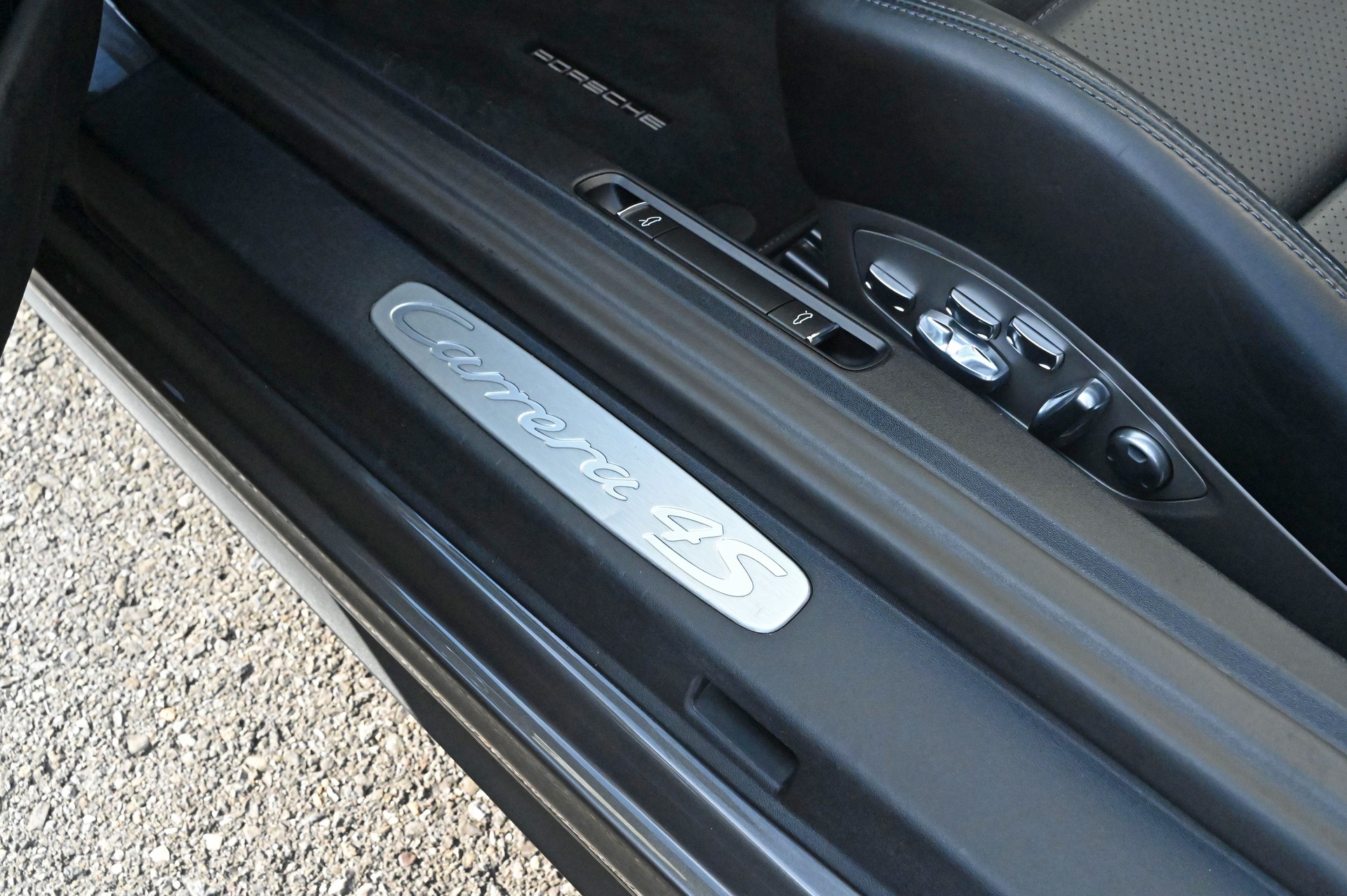 PORSCHE 911 Carrera 4S Cabrio PDK-image-21
