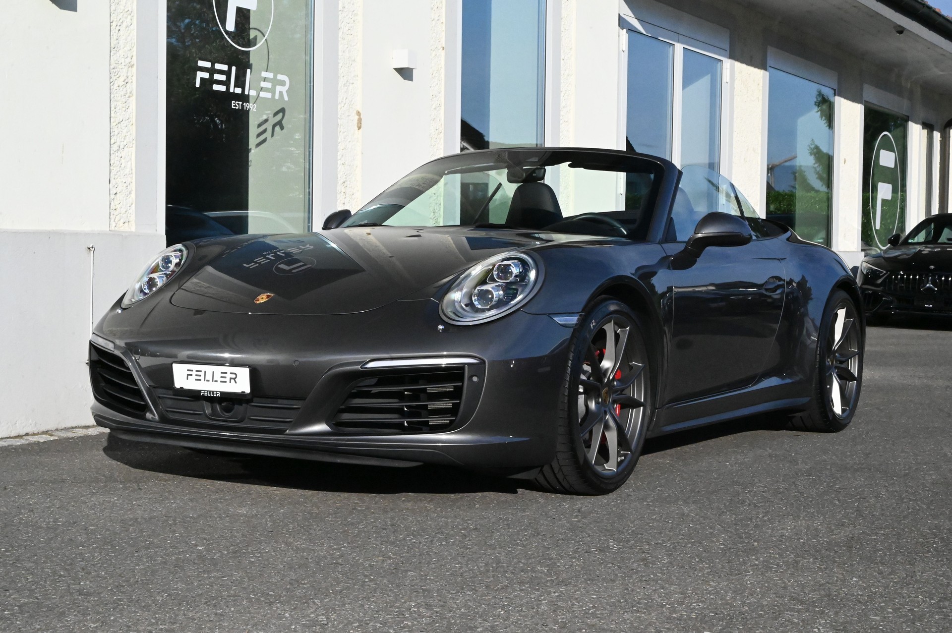 PORSCHE 911 Carrera 4S Cabrio PDK-image-1