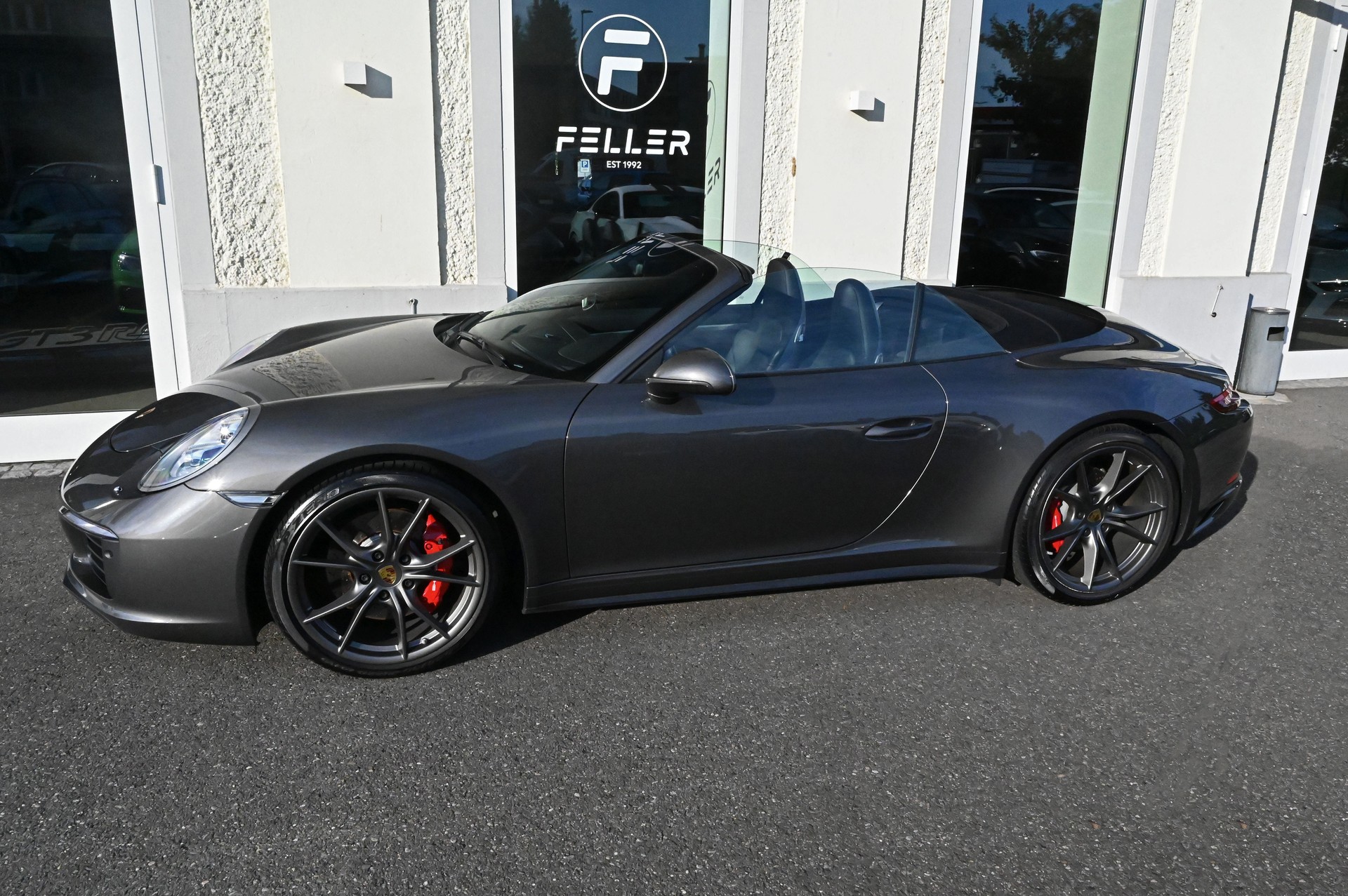 PORSCHE 911 Carrera 4S Cabrio PDK-image-5
