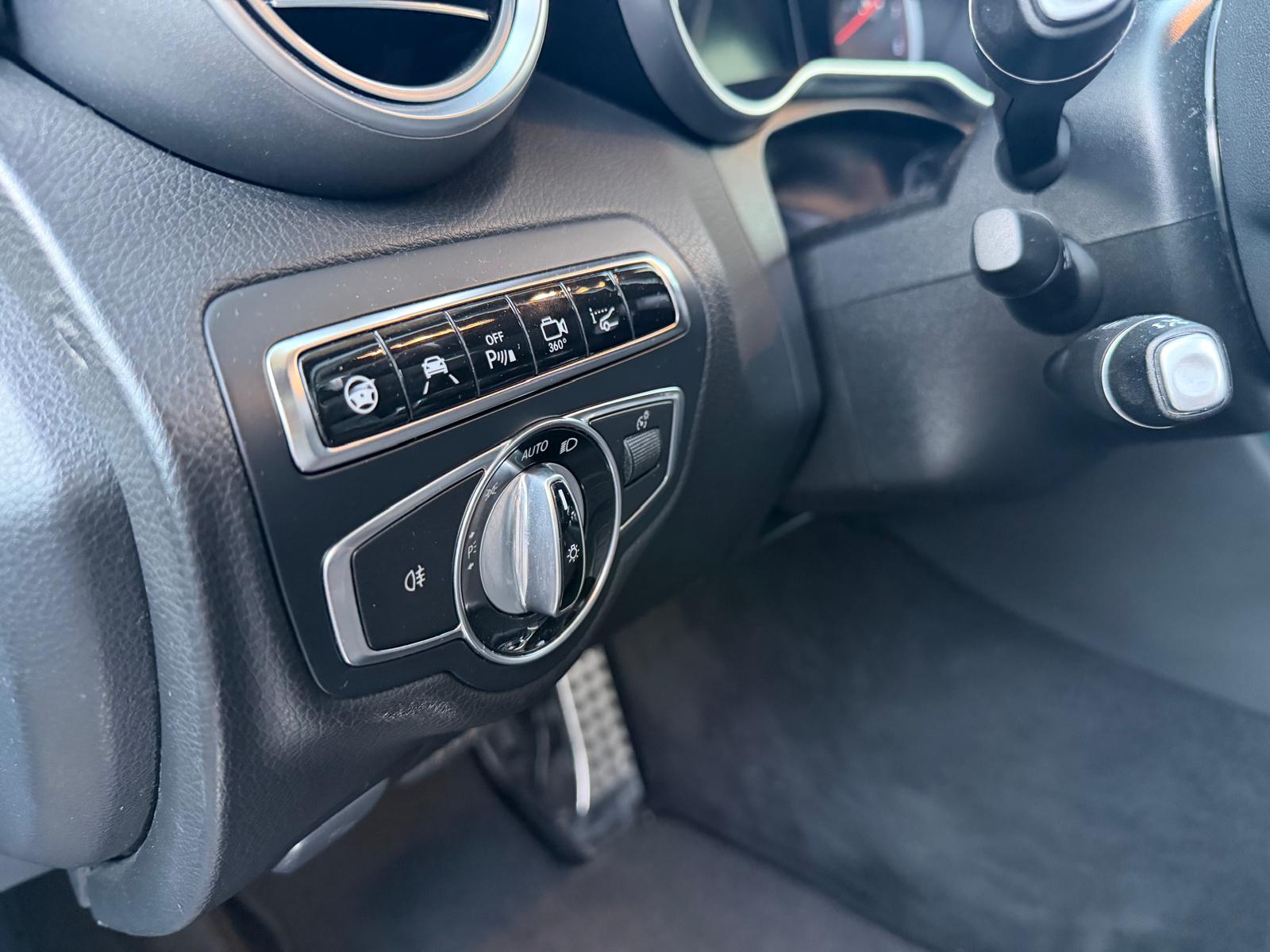 MERCEDES-BENZ C 400 AMG Line 4Matic 7G-Tronic-image-9