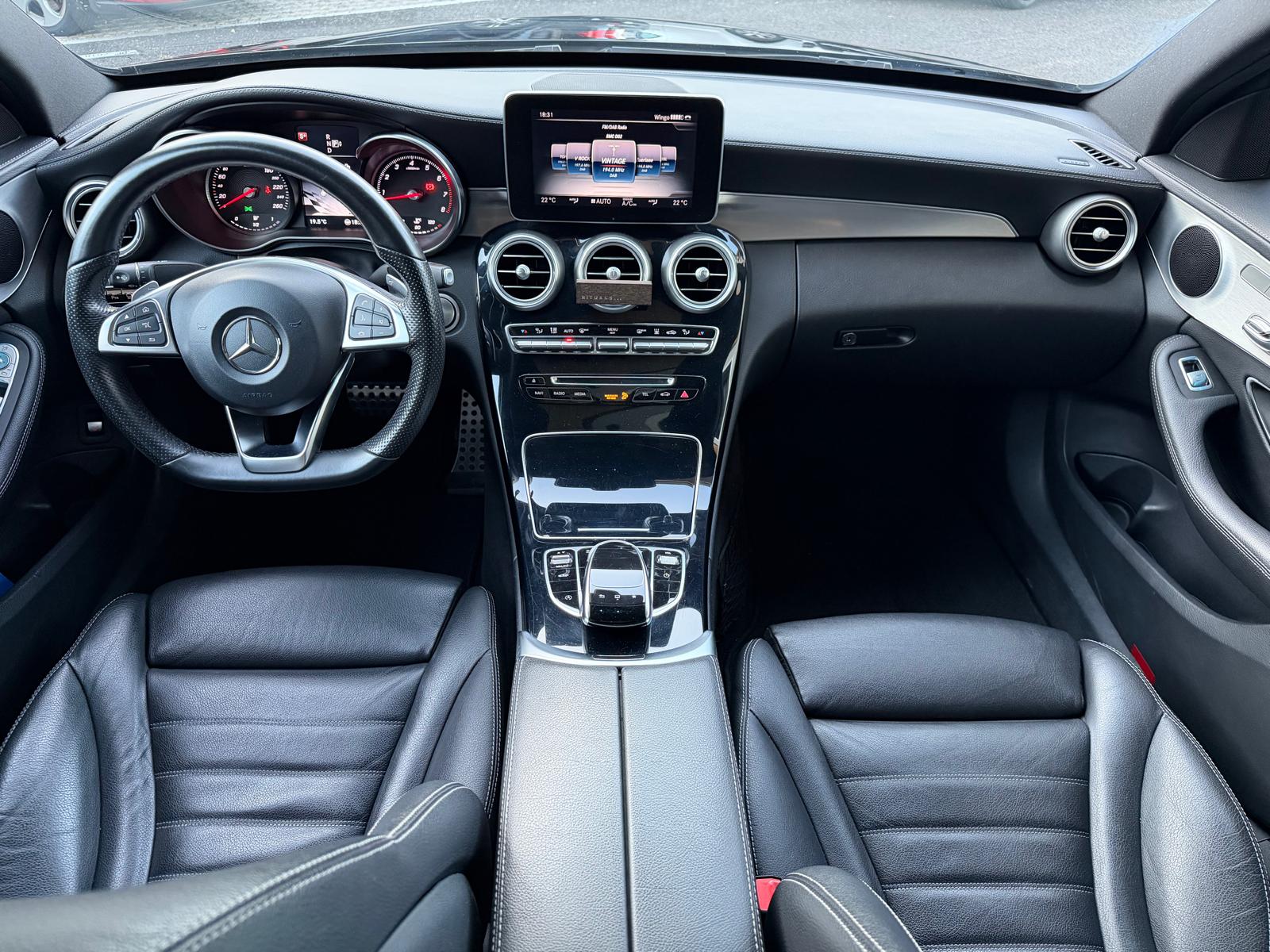 MERCEDES-BENZ C 400 AMG Line 4Matic 7G-Tronic-image-7