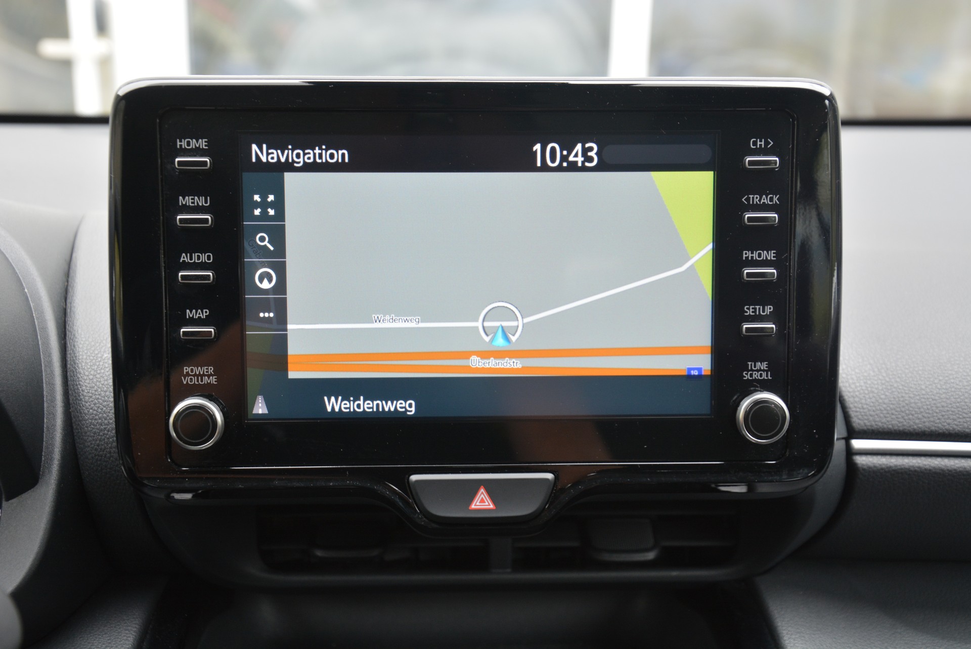 TOYOTA Yaris Cross 1.5 Comfort e-CVT AWDi-image-7