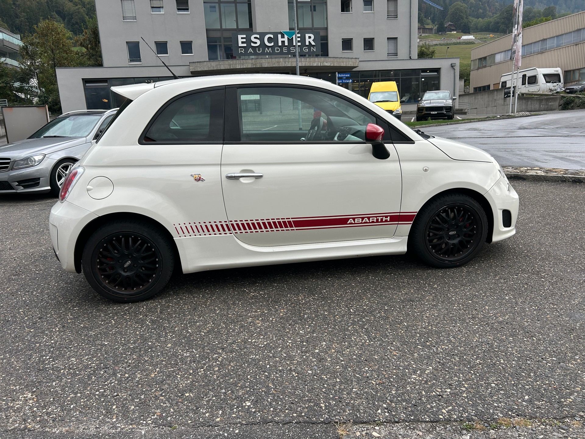 FIAT 500 1.4 16V Turbo Abarth-image-6