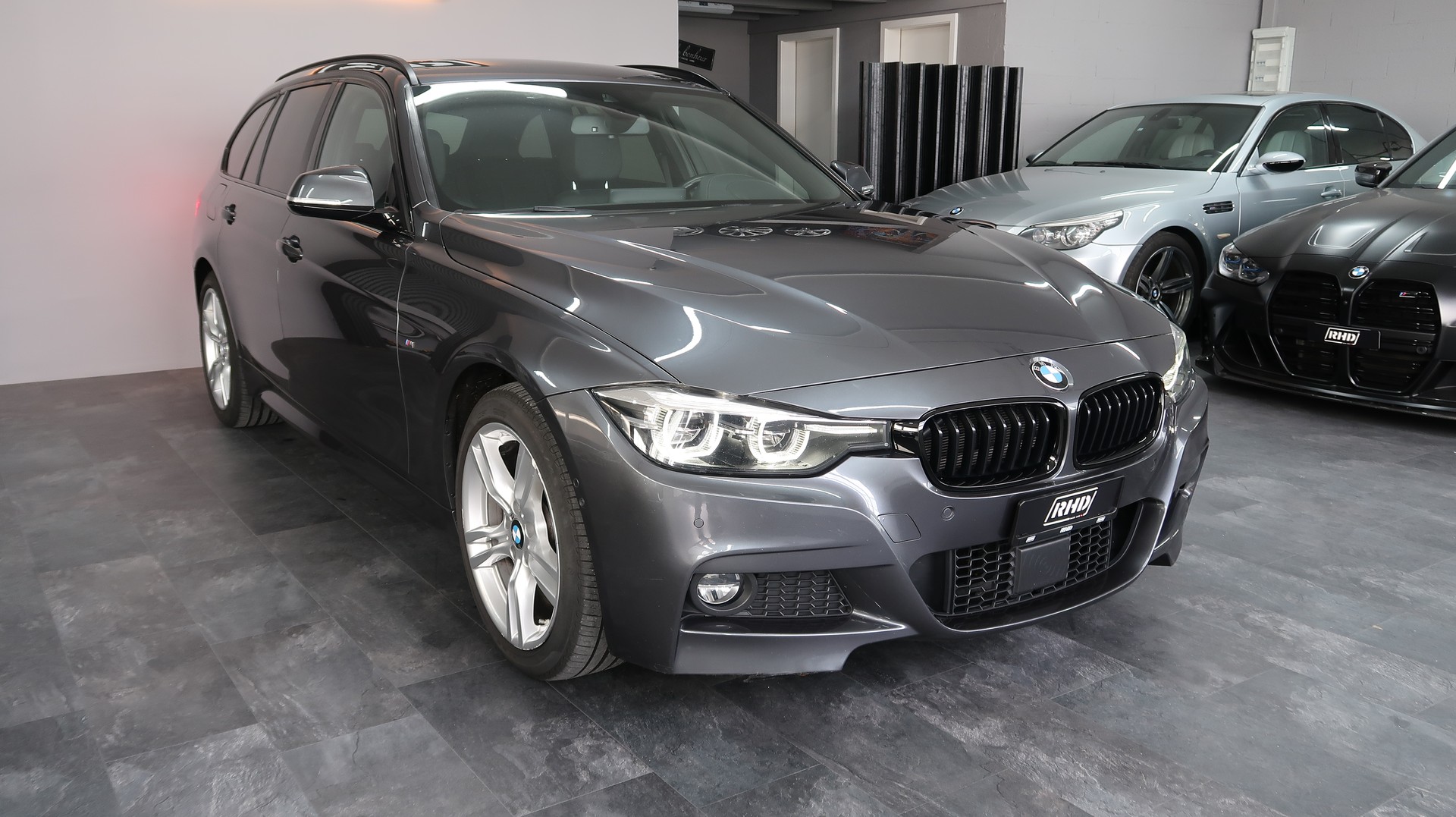 BMW 320i xDrive Touring M Sport Steptronic / CH / EXPERTISE / MFK / GARANTIE / CAMERA 360°-image-5