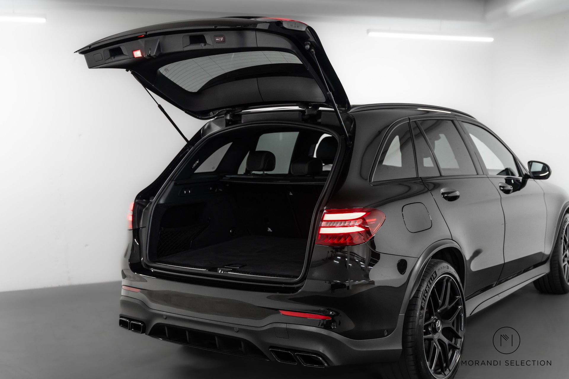 MERCEDES-BENZ GLC 63 S AMG 4m+-image-9