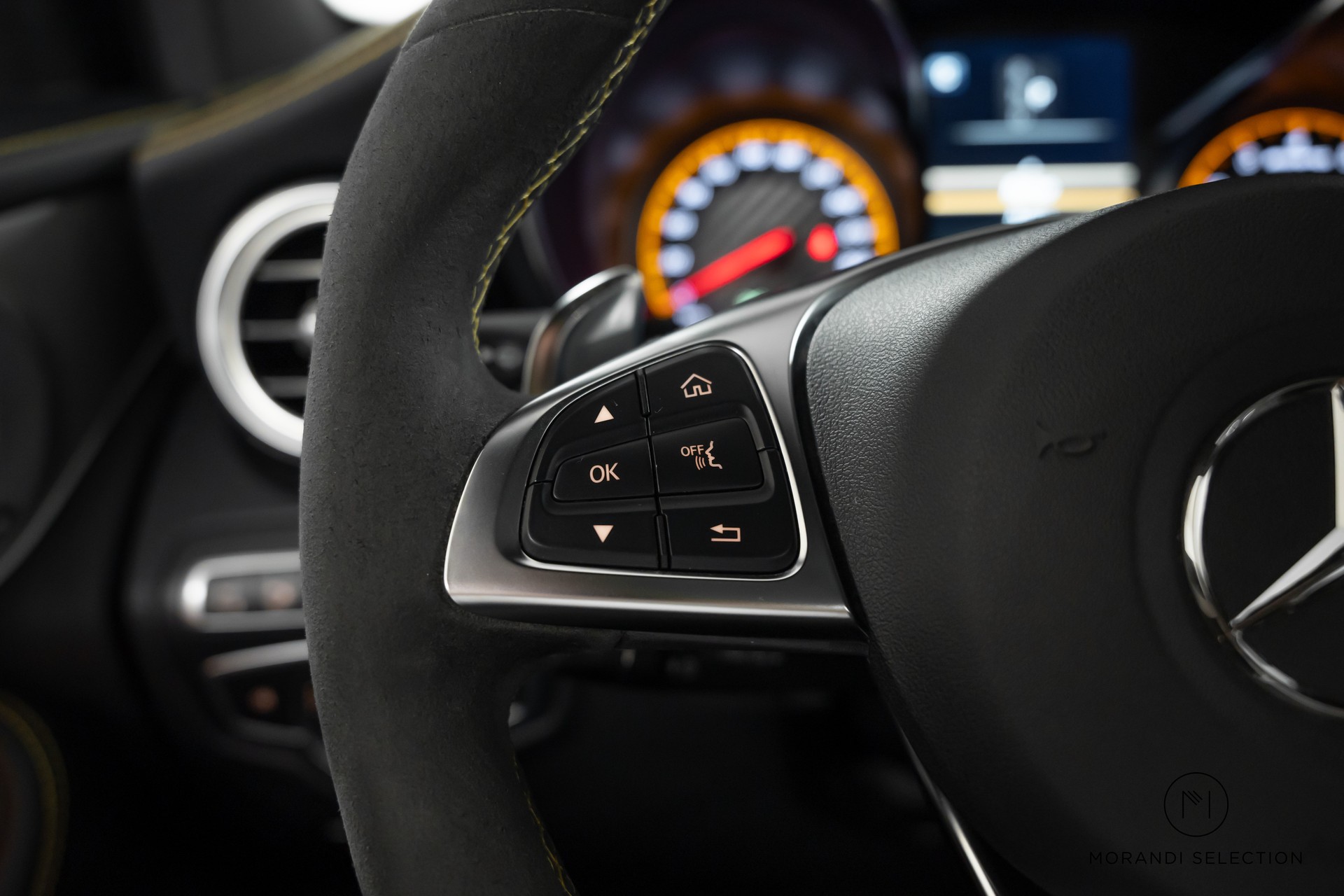 MERCEDES-BENZ GLC 63 S AMG 4m+-image-23