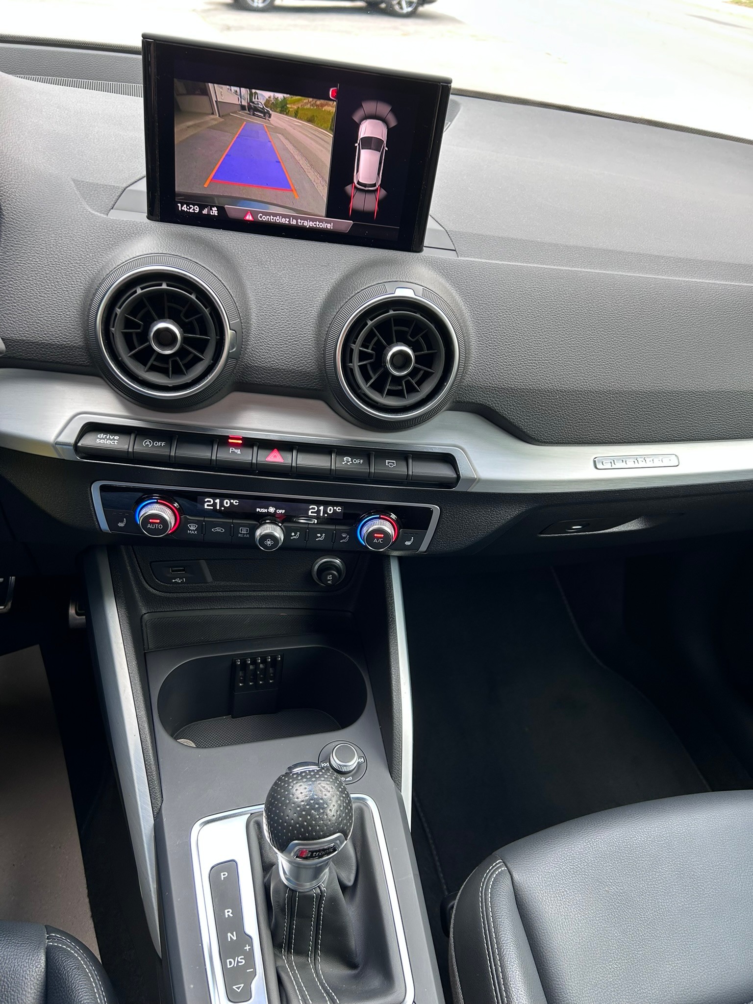 AUDI Q2 40 TFSI Sport quattro S-tronic-image-8