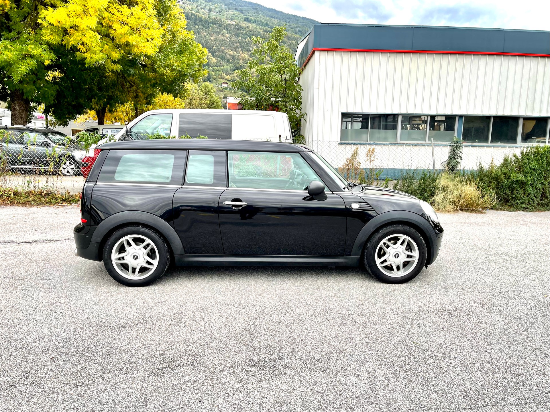 MINI Clubman One-image-24