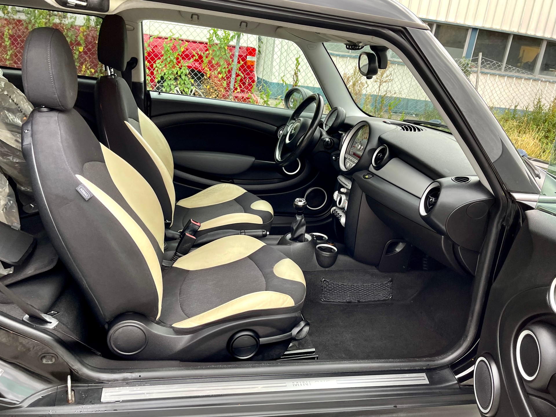 MINI Clubman One-image-14