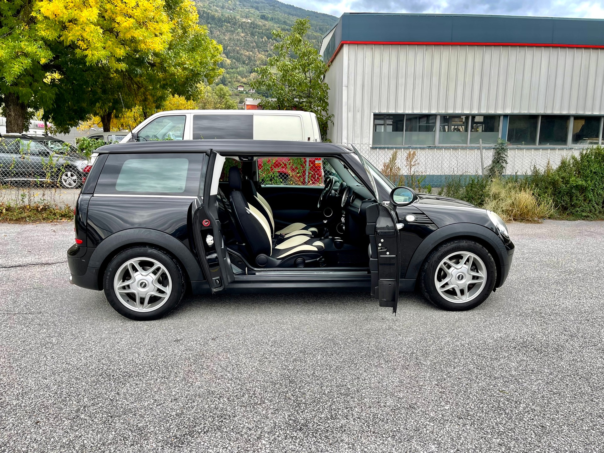 MINI Clubman One-image-6