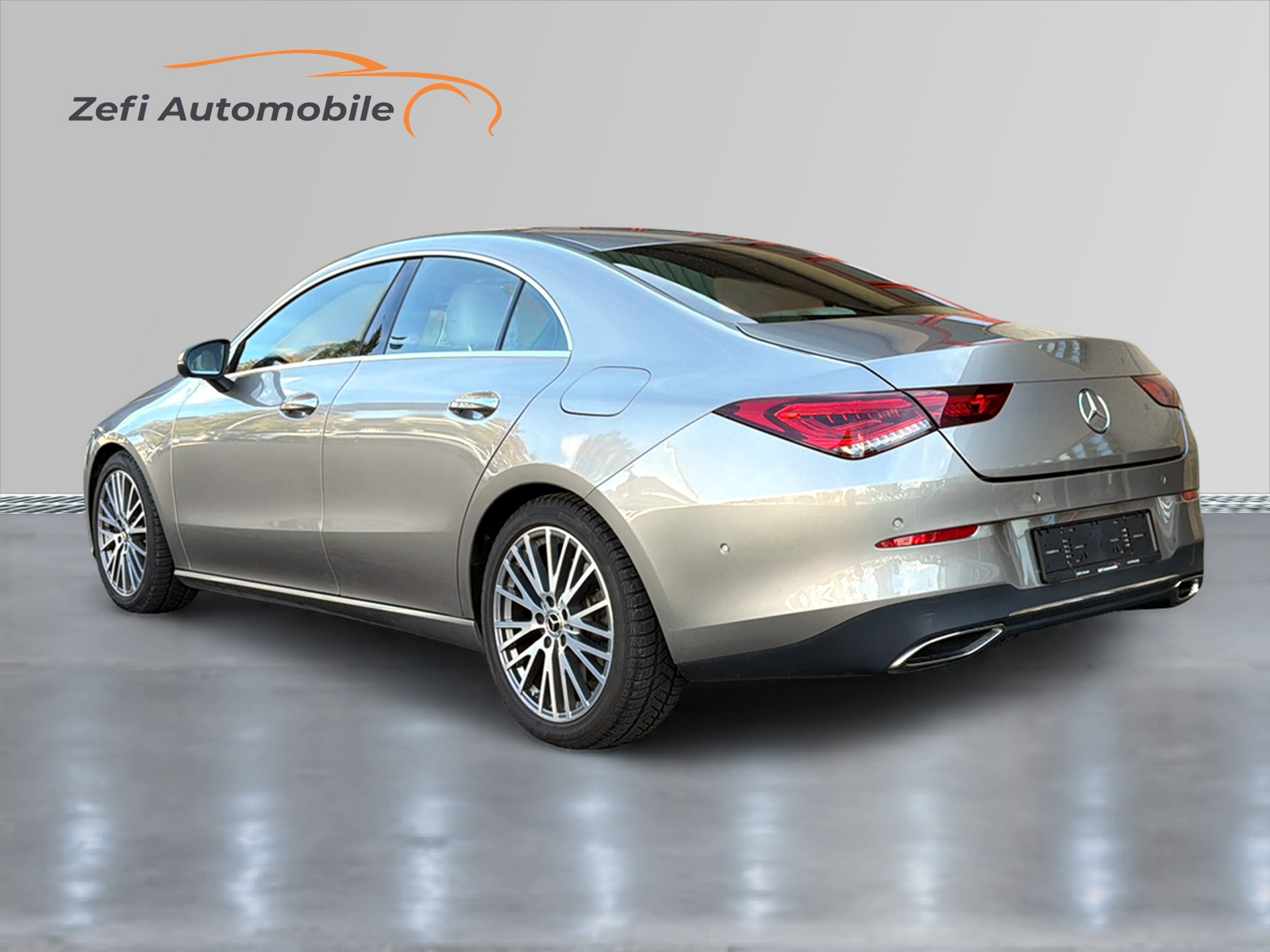 MERCEDES-BENZ CLA 250 4Matic Progressive 7G-DCT-image-2