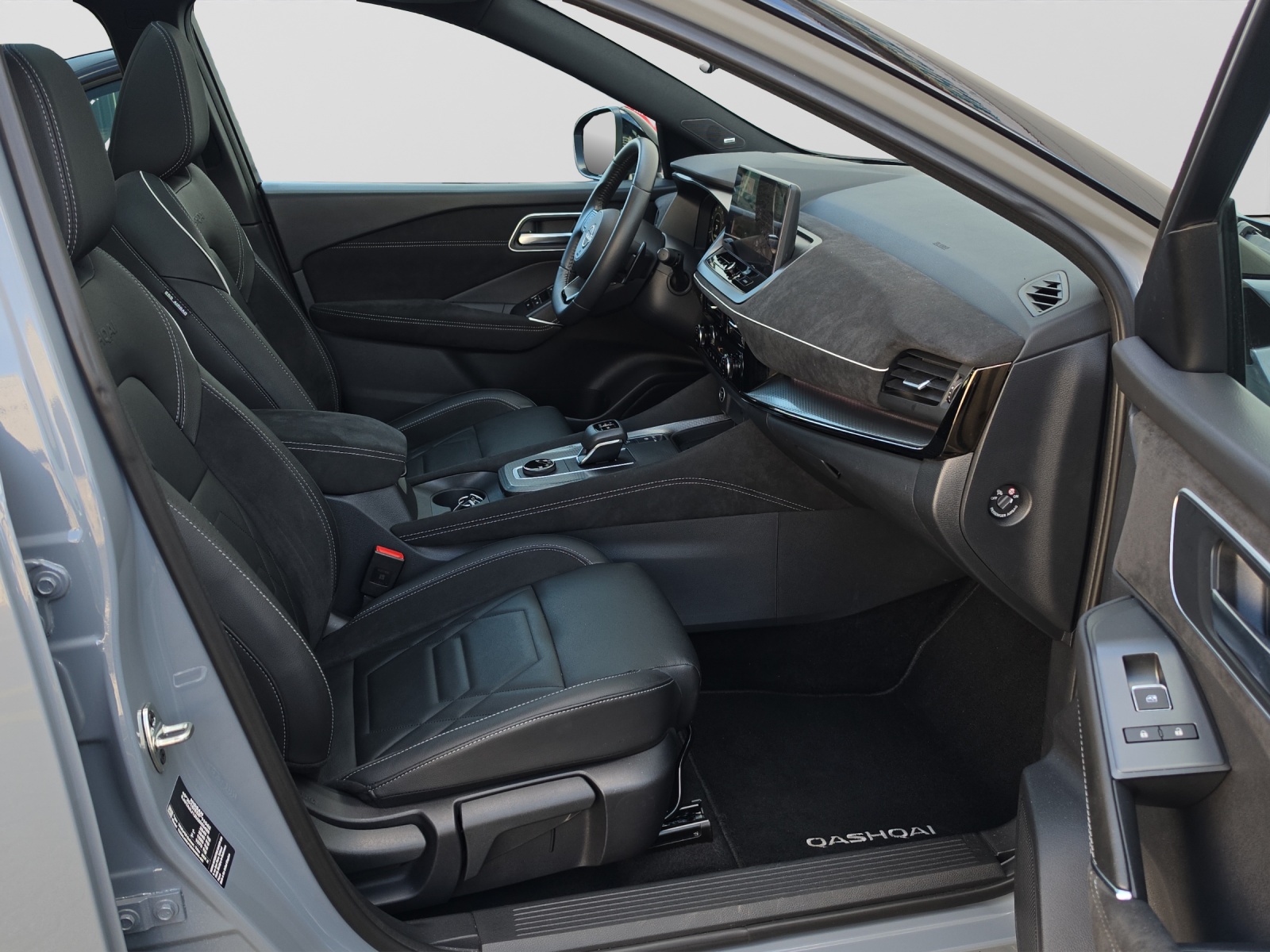 NISSAN Qashqai 1.3 DIG-T N-Design 4x4-image-7