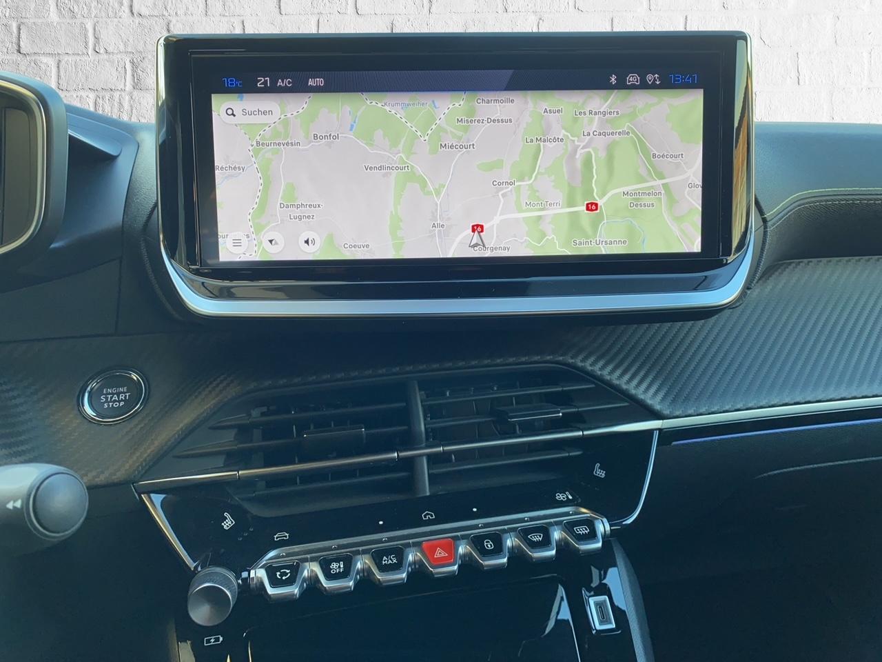 PEUGEOT 208 1.2 Hybrid 145 GT-image-12