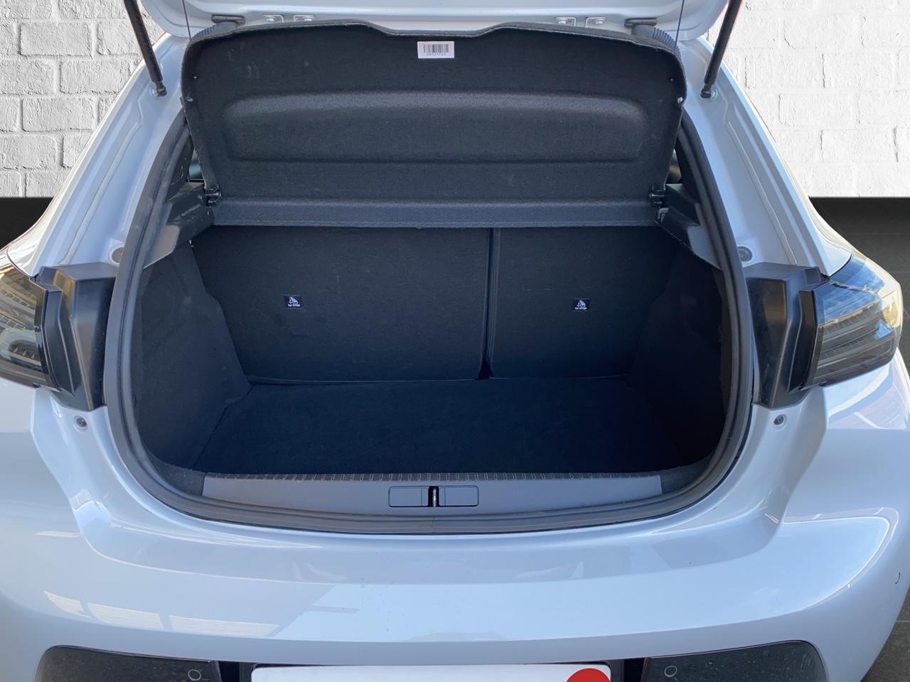 PEUGEOT 208 1.2 Hybrid 145 GT-image-10